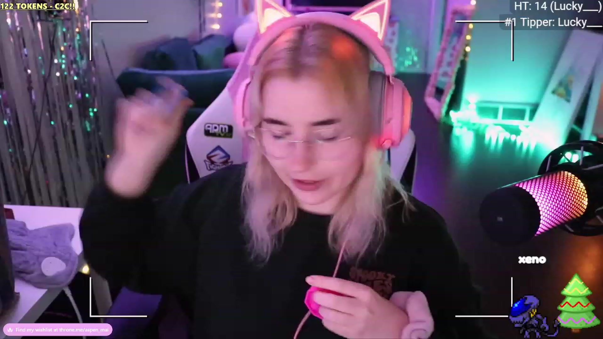 Gallery image thumbnail from Aspen_Mai's myfreecams stream on, 01/02/2023, 02:22 image 6 of 20