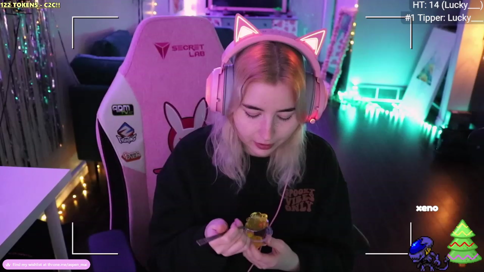 Gallery image thumbnail from Aspen_Mai's myfreecams stream on, 01/02/2023, 03:01 image 8 of 20