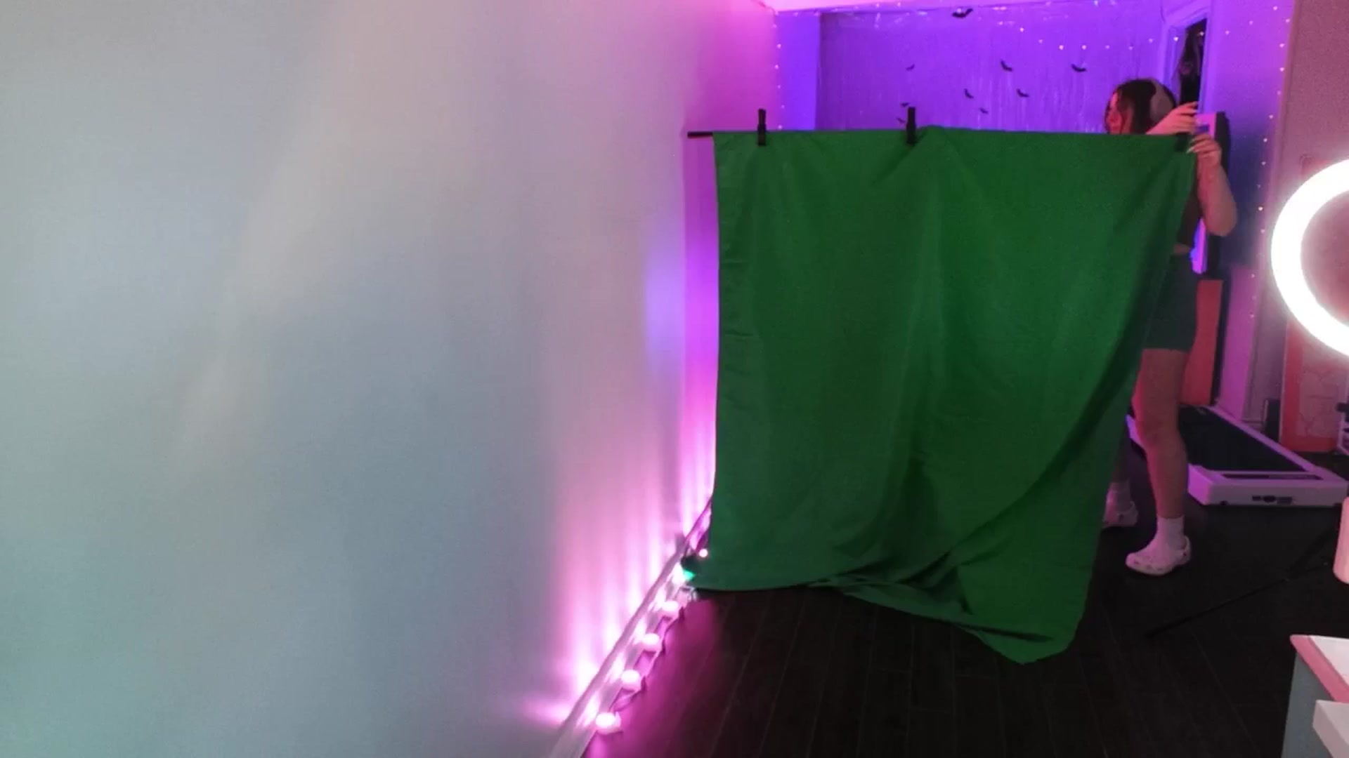 Gallery image thumbnail from Aspen_Mai's myfreecams stream on, 04/28/2025, 03:50 image 5 of 20
