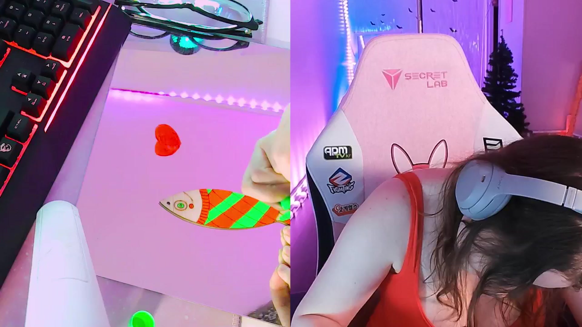 Gallery image thumbnail from Aspen_Mai's myfreecams stream on, 12/12/2025, 02:10 image 1 of 20