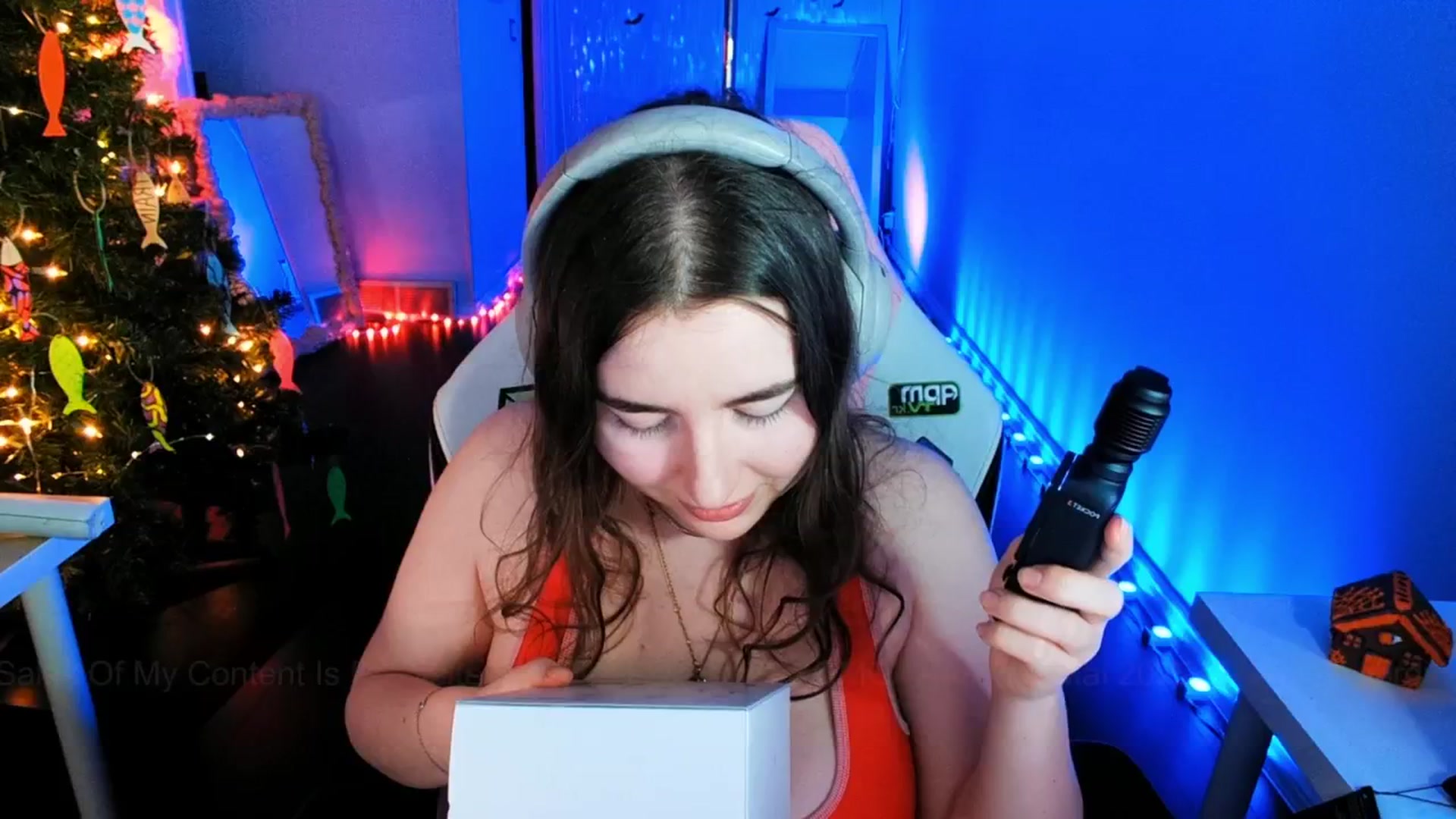 Gallery image thumbnail from Aspen_Mai's myfreecams stream on, 12/26/2025, 06:24 image 9 of 20