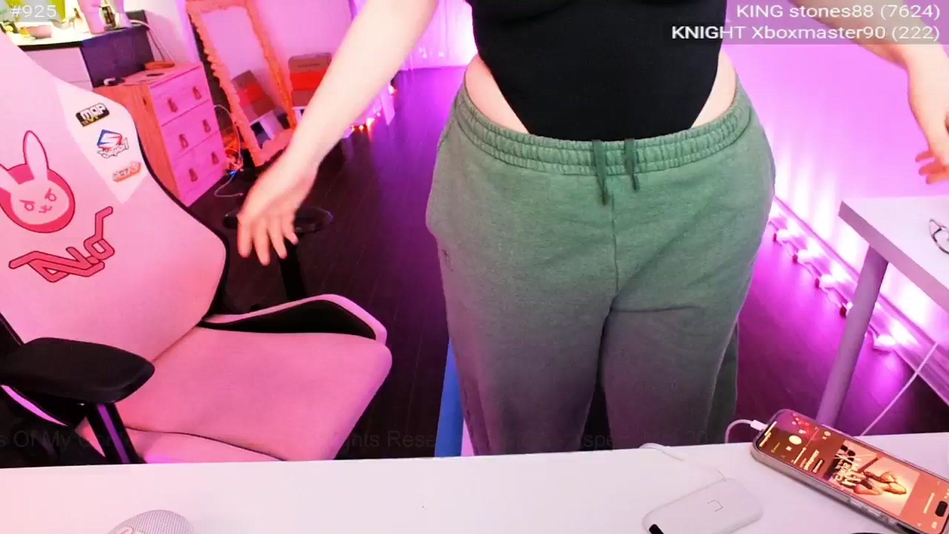 Gallery image thumbnail from Aspen_Mai's myfreecams stream on, 03/31/2026, 07:16 image 13 of 20