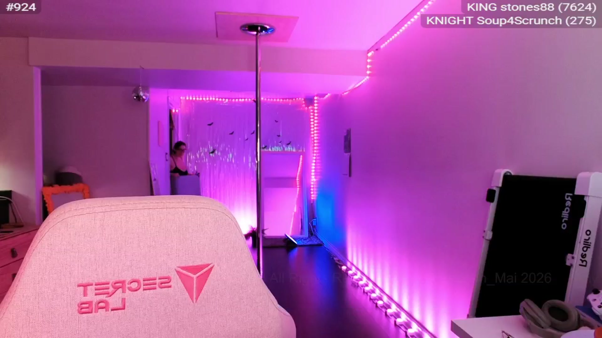 Gallery image thumbnail from Aspen_Mai's myfreecams stream on, 03/31/2026, 07:16 image 18 of 20