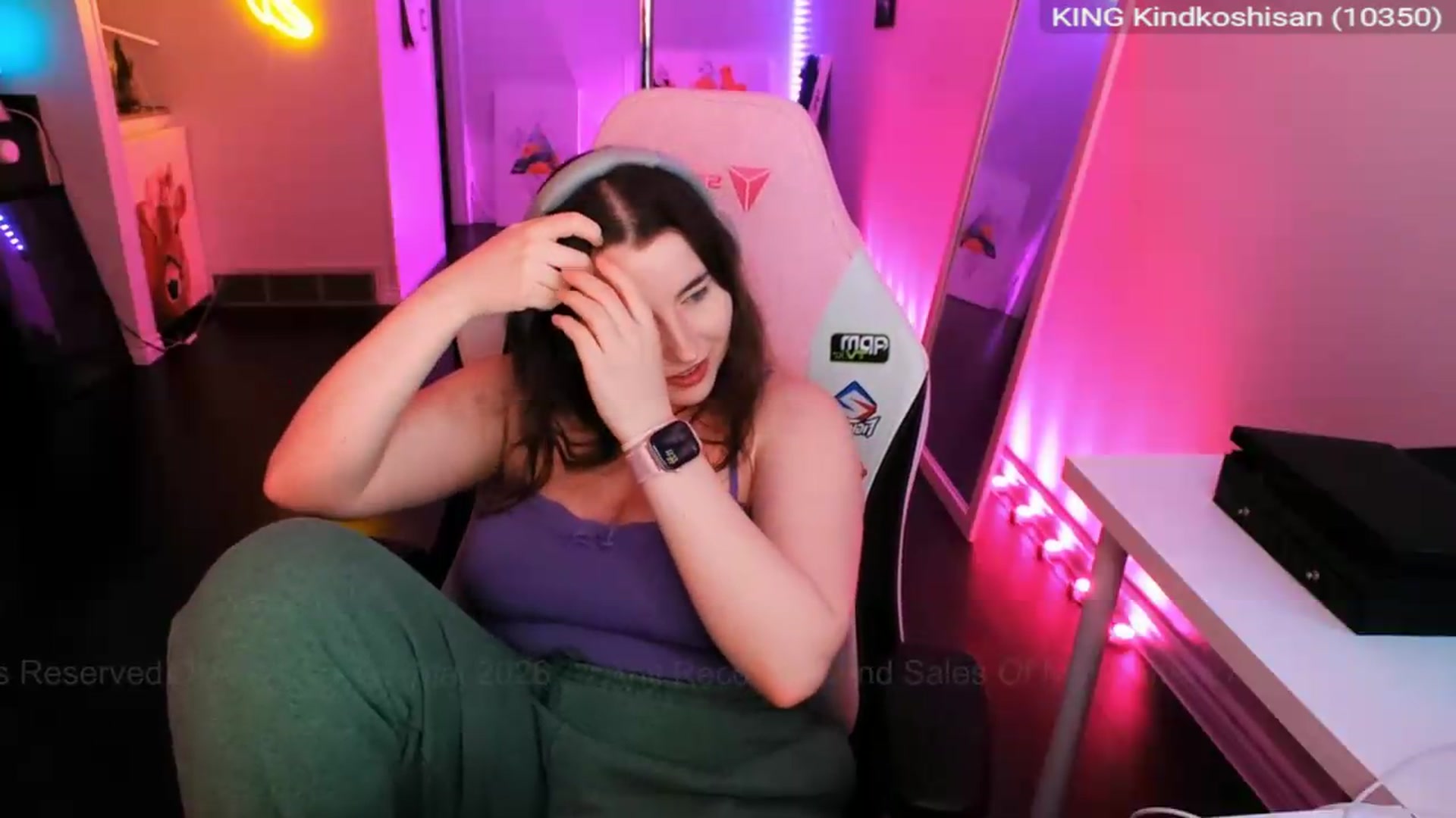 Gallery image thumbnail from Aspen_Mai's myfreecams stream on, 05/07/2026, 05:34 image 18 of 20