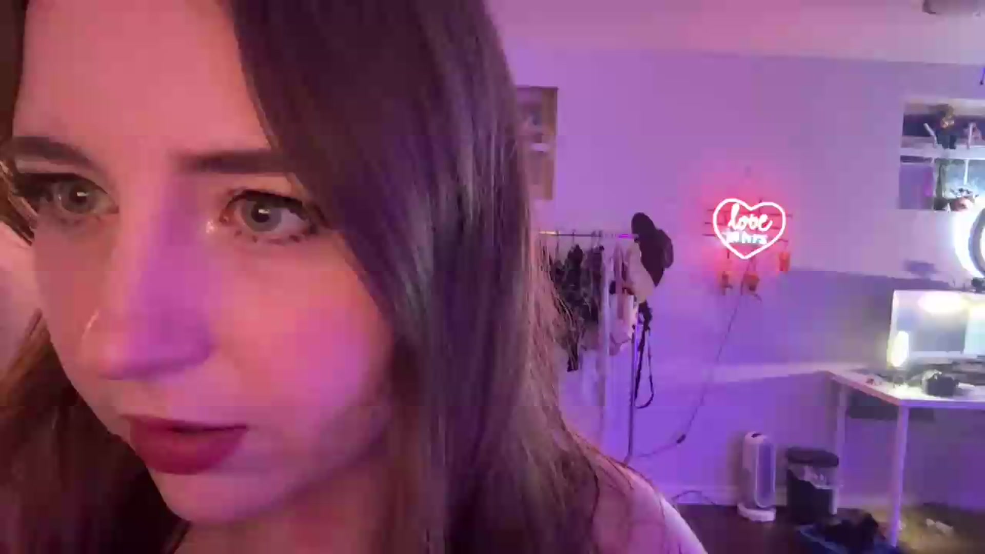 Gallery image thumbnail from Aspen_Mai's myfreecams stream on, 08/10/2026, 09:40 image 1 of 20