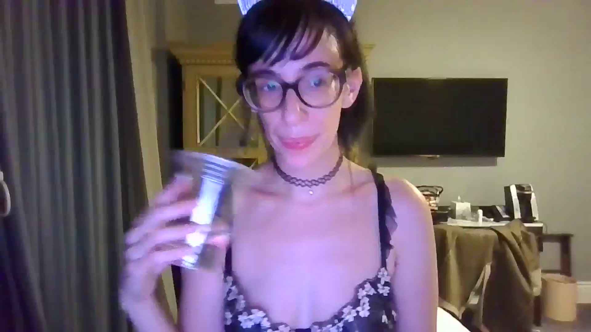 Gallery image thumbnail from Aspen_White's myfreecams stream on, 11/16/2023, 13:45 image 9 of 20