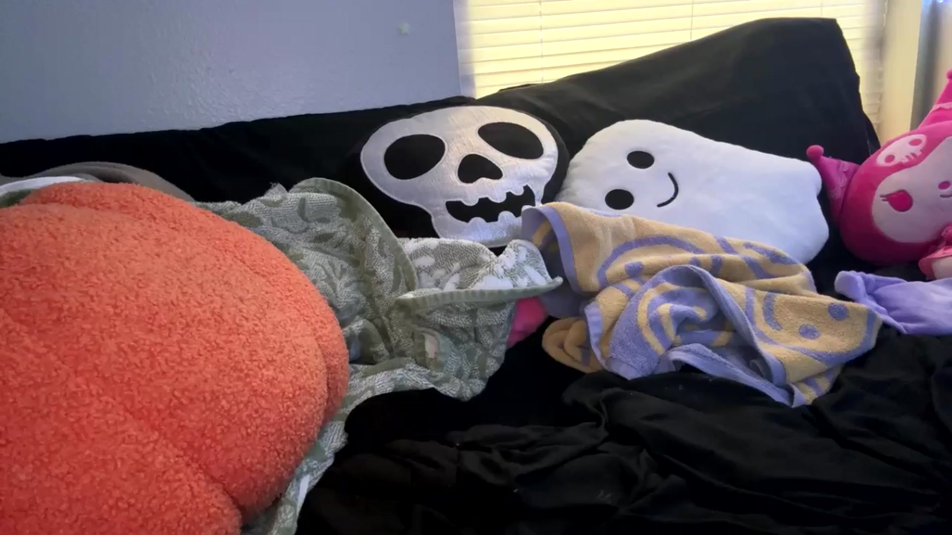 Gallery image thumbnail from Aspen_White's myfreecams stream on, 12/05/2024, 20:45 image 1 of 20