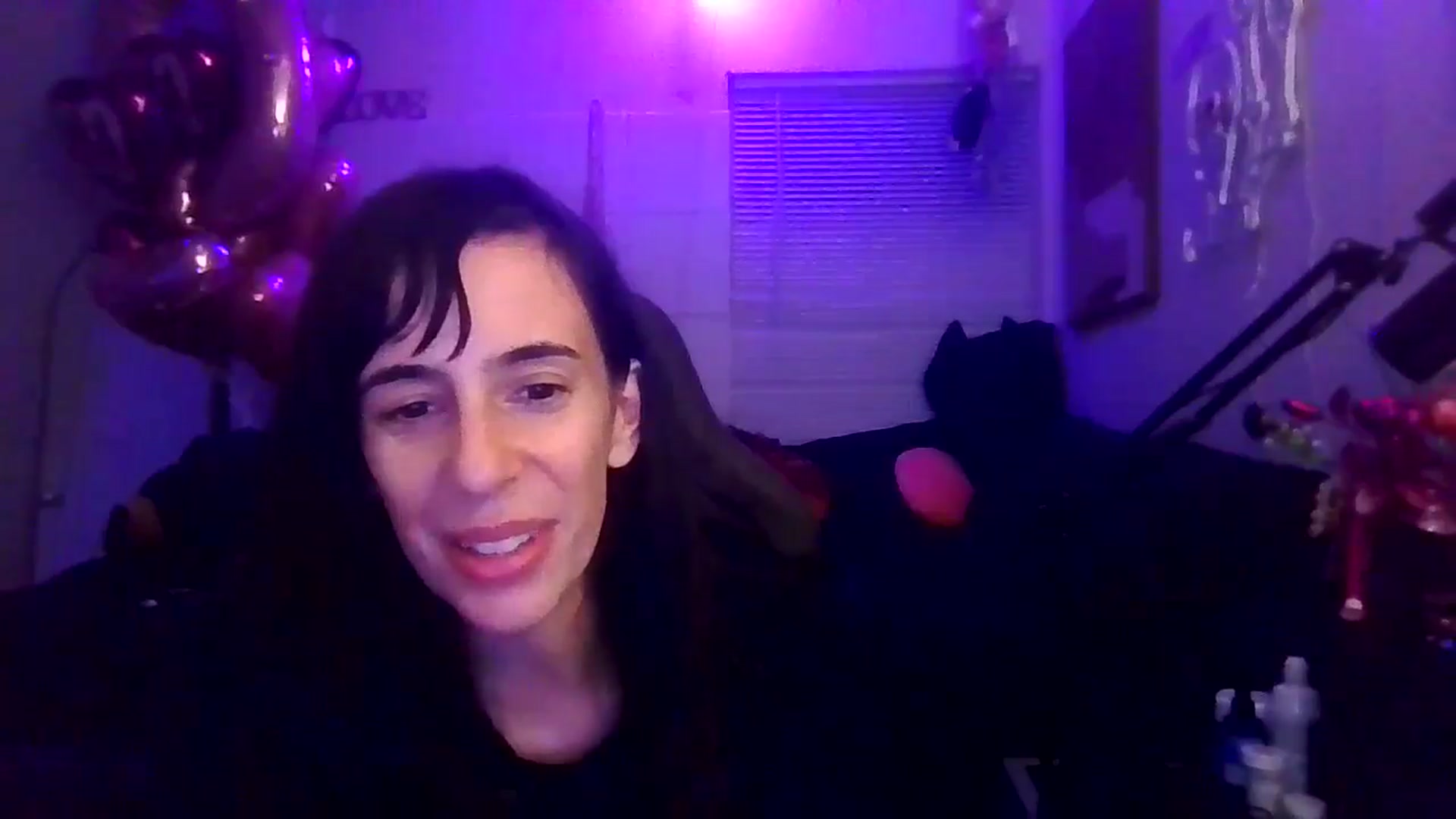 Gallery image thumbnail from Aspen_White's myfreecams stream on, 02/16/2025, 10:04 image 18 of 20