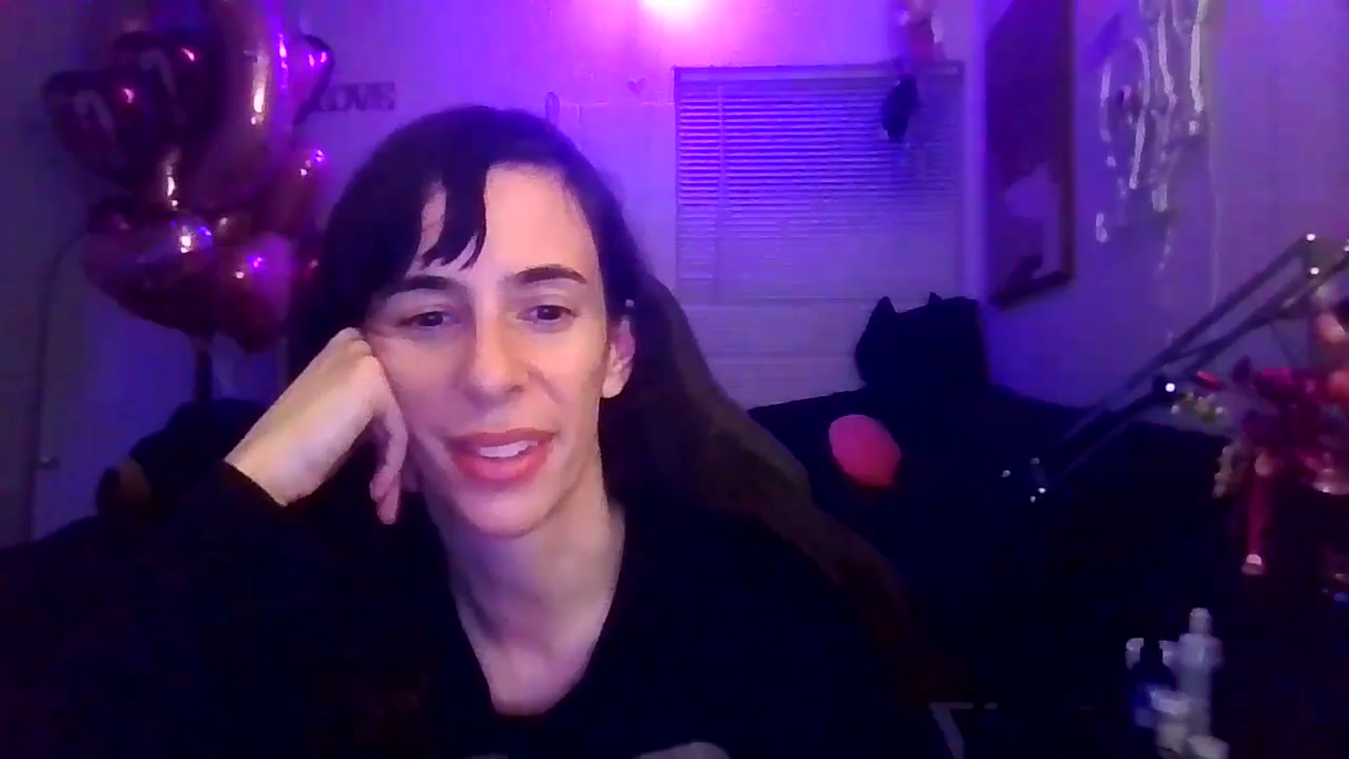 Gallery image thumbnail from Aspen_White's myfreecams stream on, 02/16/2025, 10:04 image 14 of 20