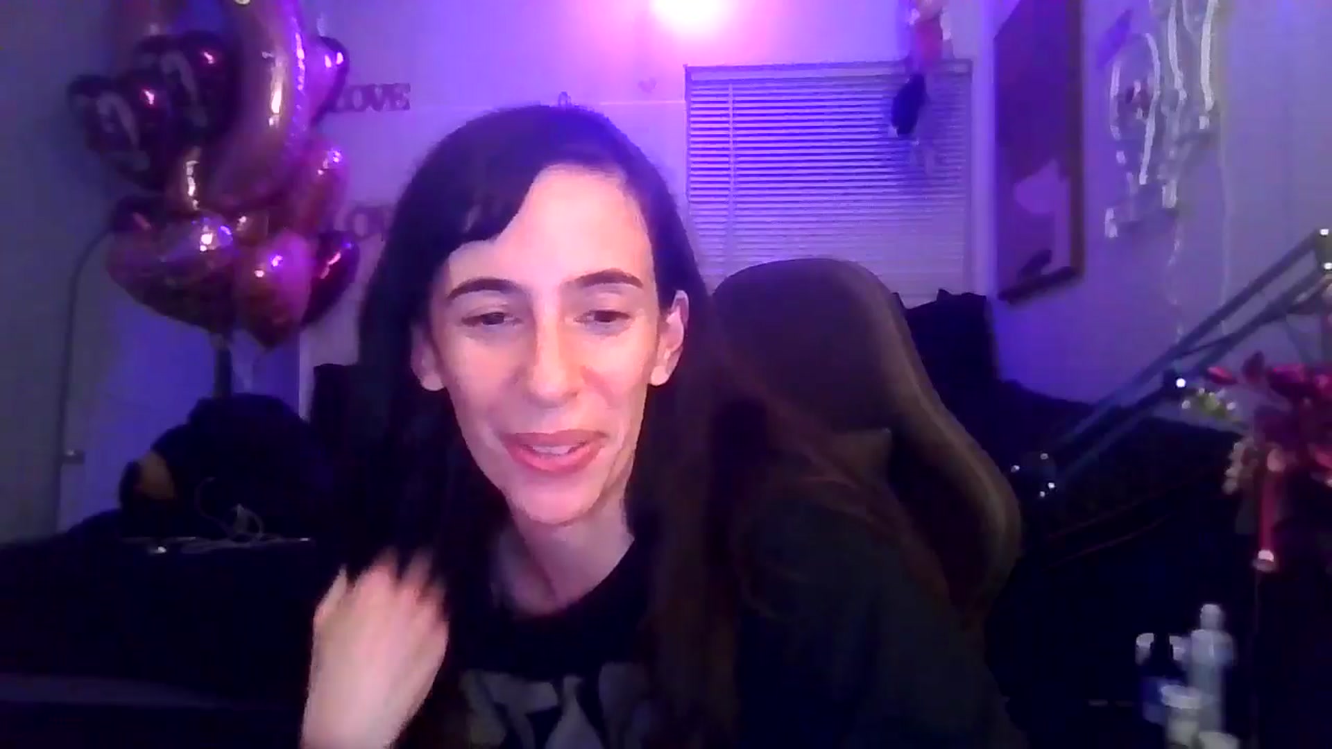 Gallery image thumbnail from Aspen_White's myfreecams stream on, 02/16/2025, 10:04 image 6 of 20