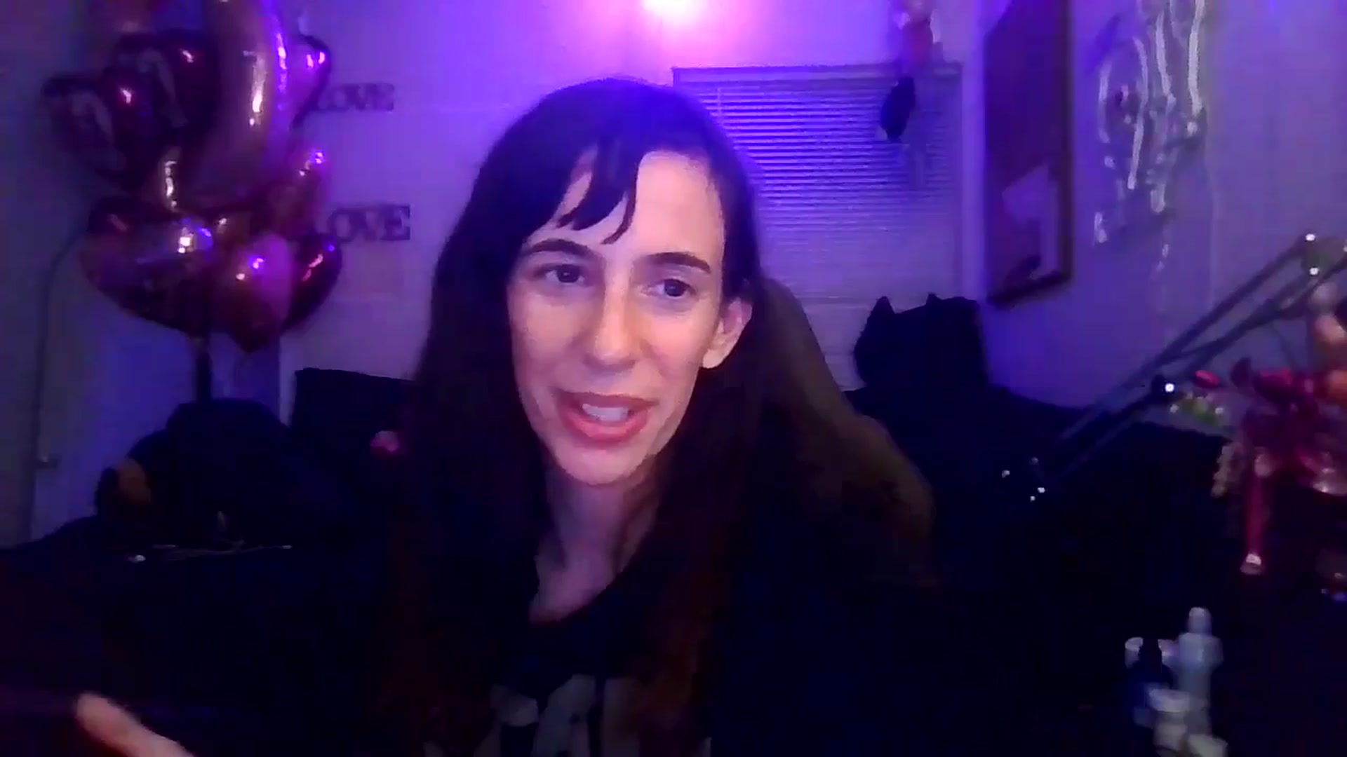 Gallery image thumbnail from Aspen_White's myfreecams stream on, 02/16/2025, 10:04 image 9 of 20