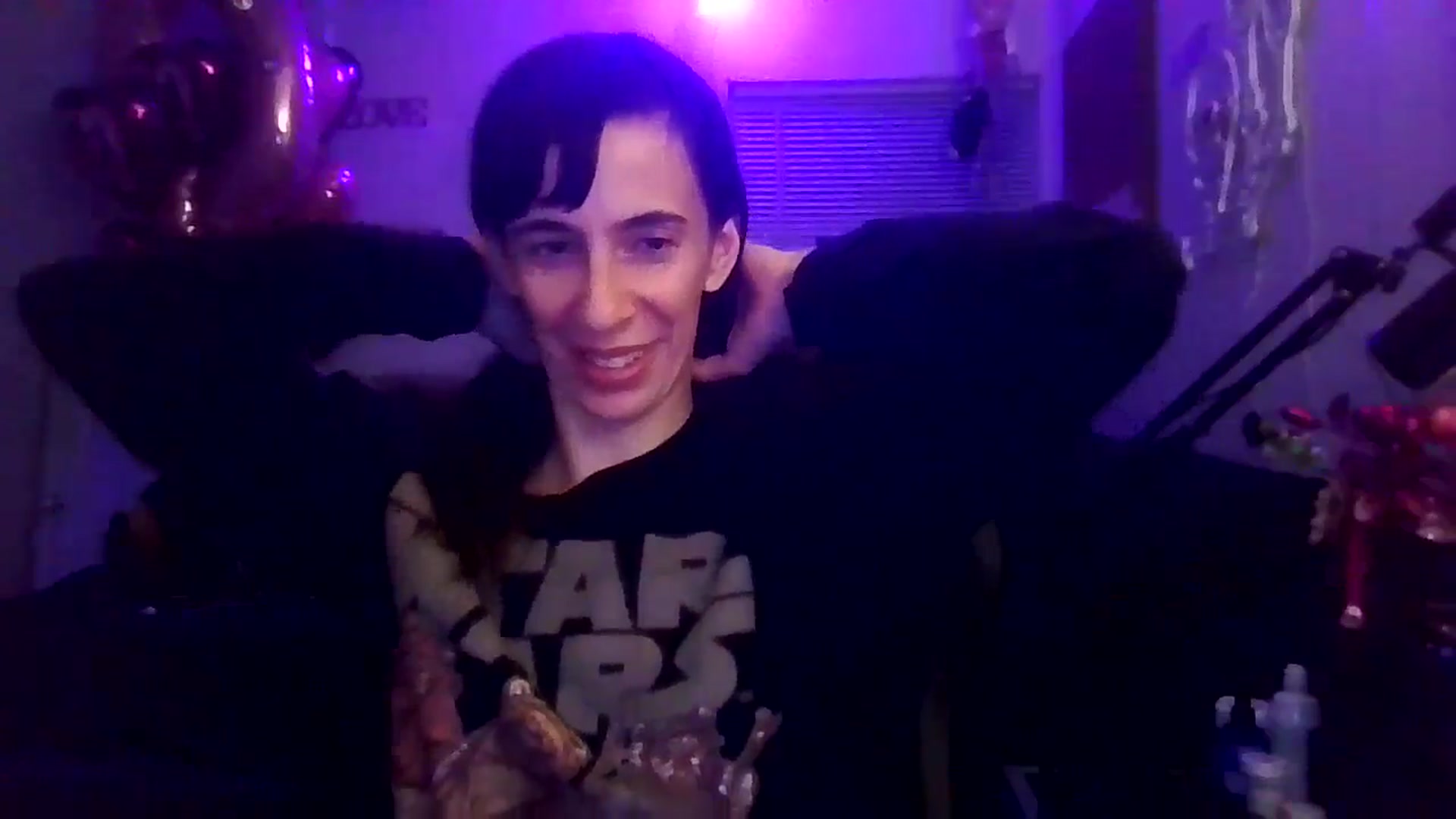 Gallery image thumbnail from Aspen_White's myfreecams stream on, 02/16/2025, 10:54 image 6 of 20