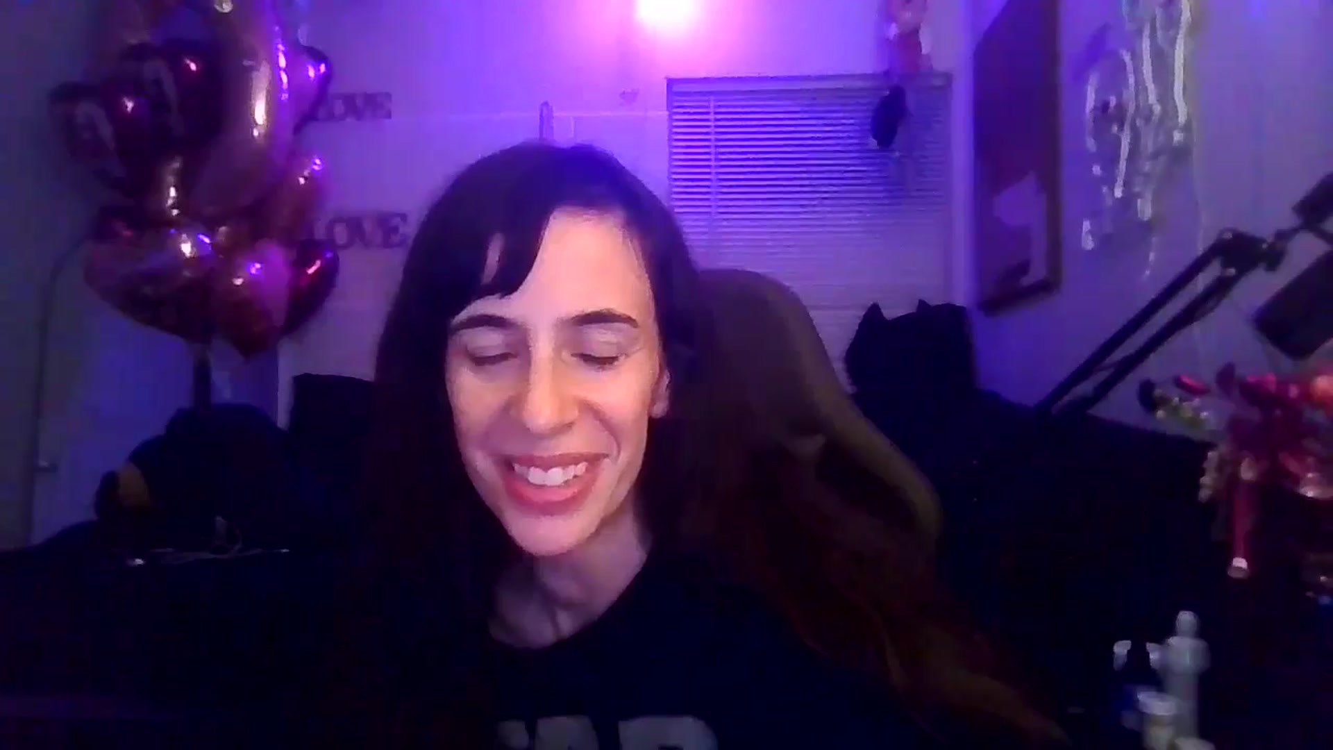 Gallery image thumbnail from Aspen_White's myfreecams stream on, 02/16/2025, 10:54 image 5 of 20