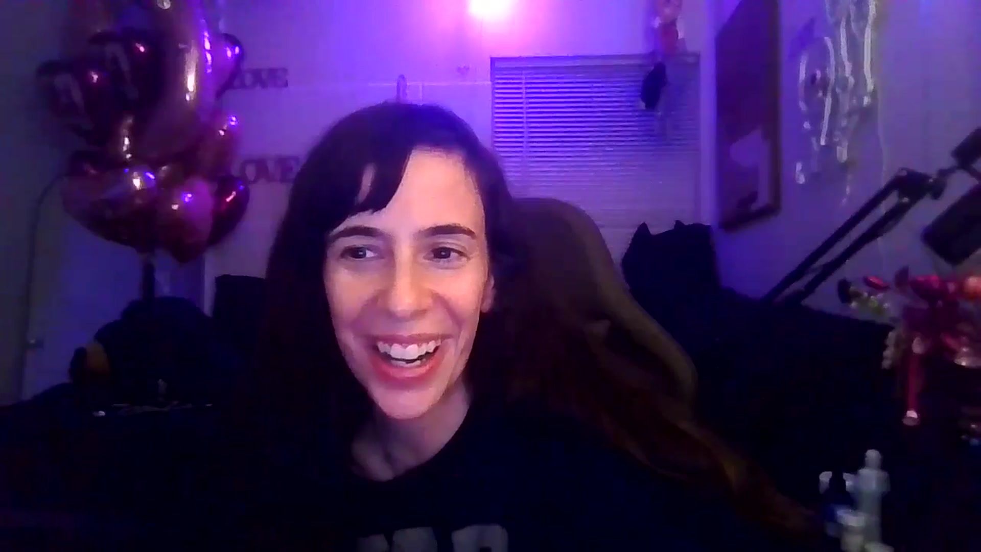 Gallery image thumbnail from Aspen_White's myfreecams stream on, 02/16/2025, 10:54 image 4 of 20