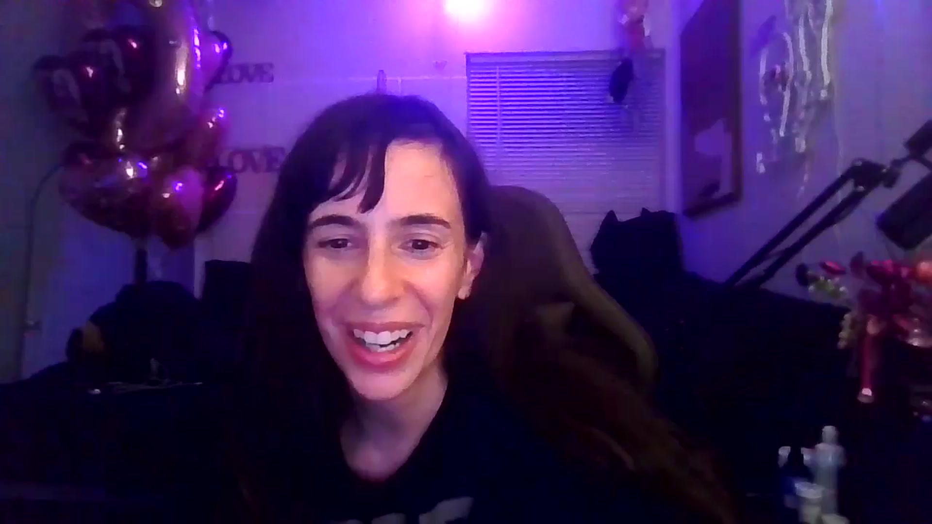 Gallery image thumbnail from Aspen_White's myfreecams stream on, 02/16/2025, 10:54 image 1 of 20
