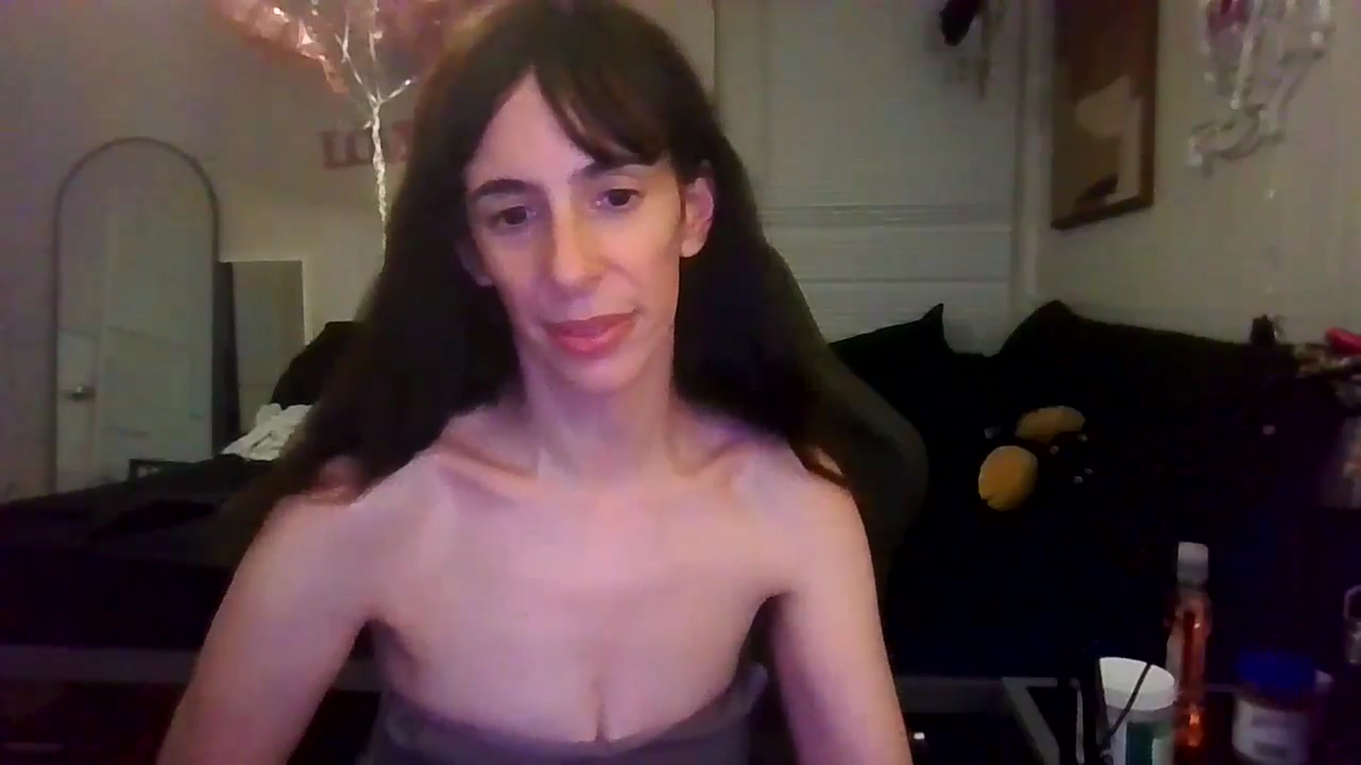 Gallery image thumbnail from Aspen_White's myfreecams stream on, 02/19/2025, 09:16 image 15 of 20