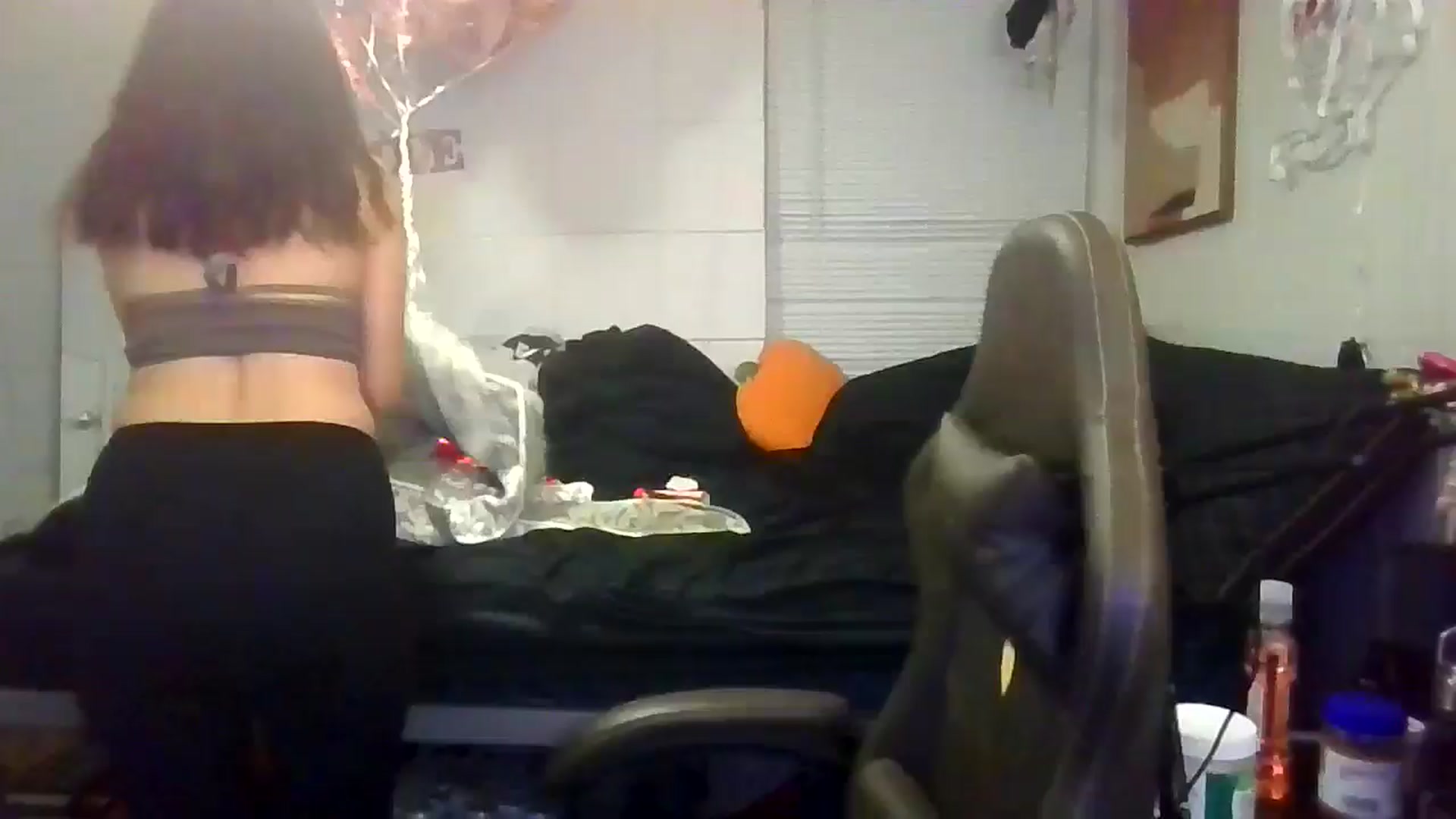 Gallery image thumbnail from Aspen_White's myfreecams stream on, 02/19/2025, 09:16 image 12 of 20