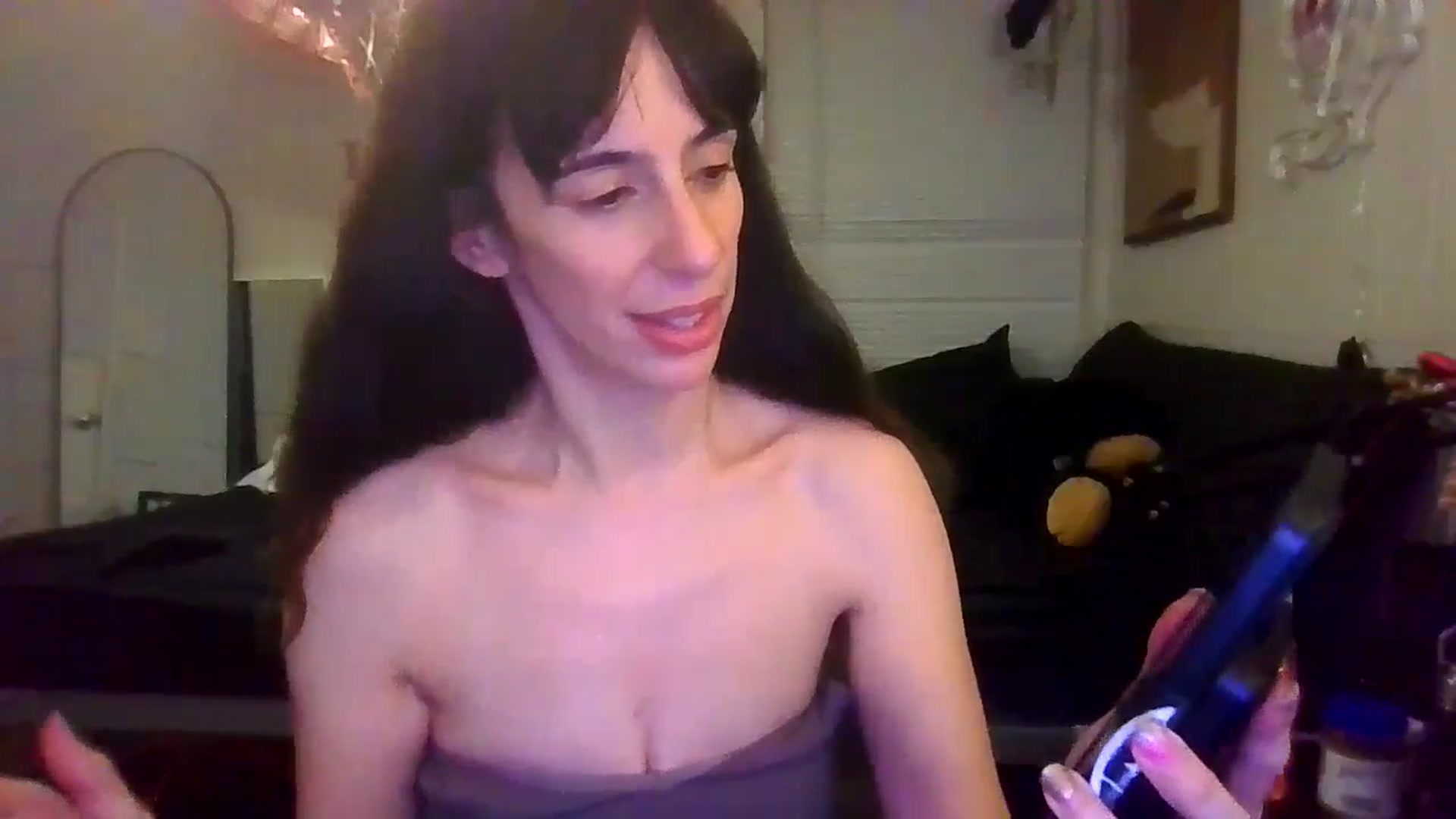 Gallery image thumbnail from Aspen_White's myfreecams stream on, 02/19/2025, 09:16 image 14 of 20