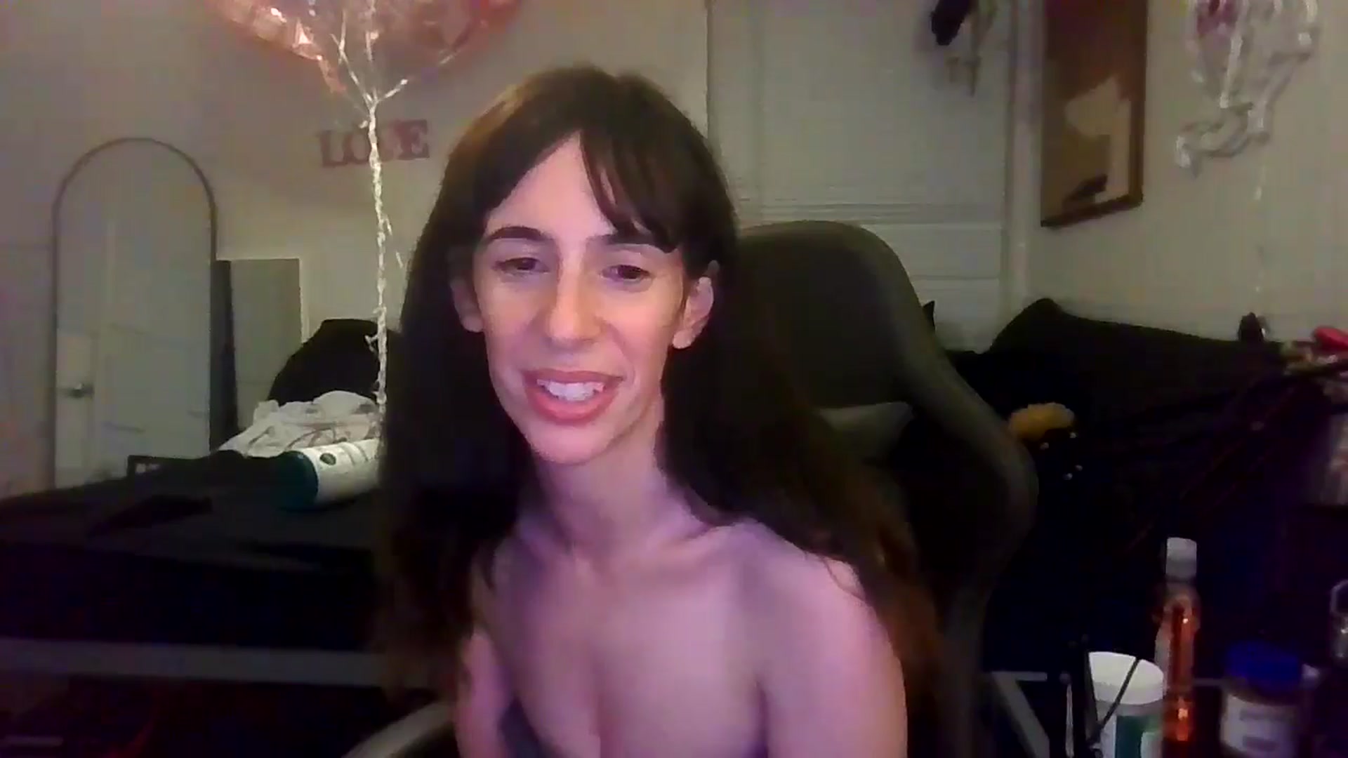 Gallery image thumbnail from Aspen_White's myfreecams stream on, 02/19/2025, 09:16 image 20 of 20