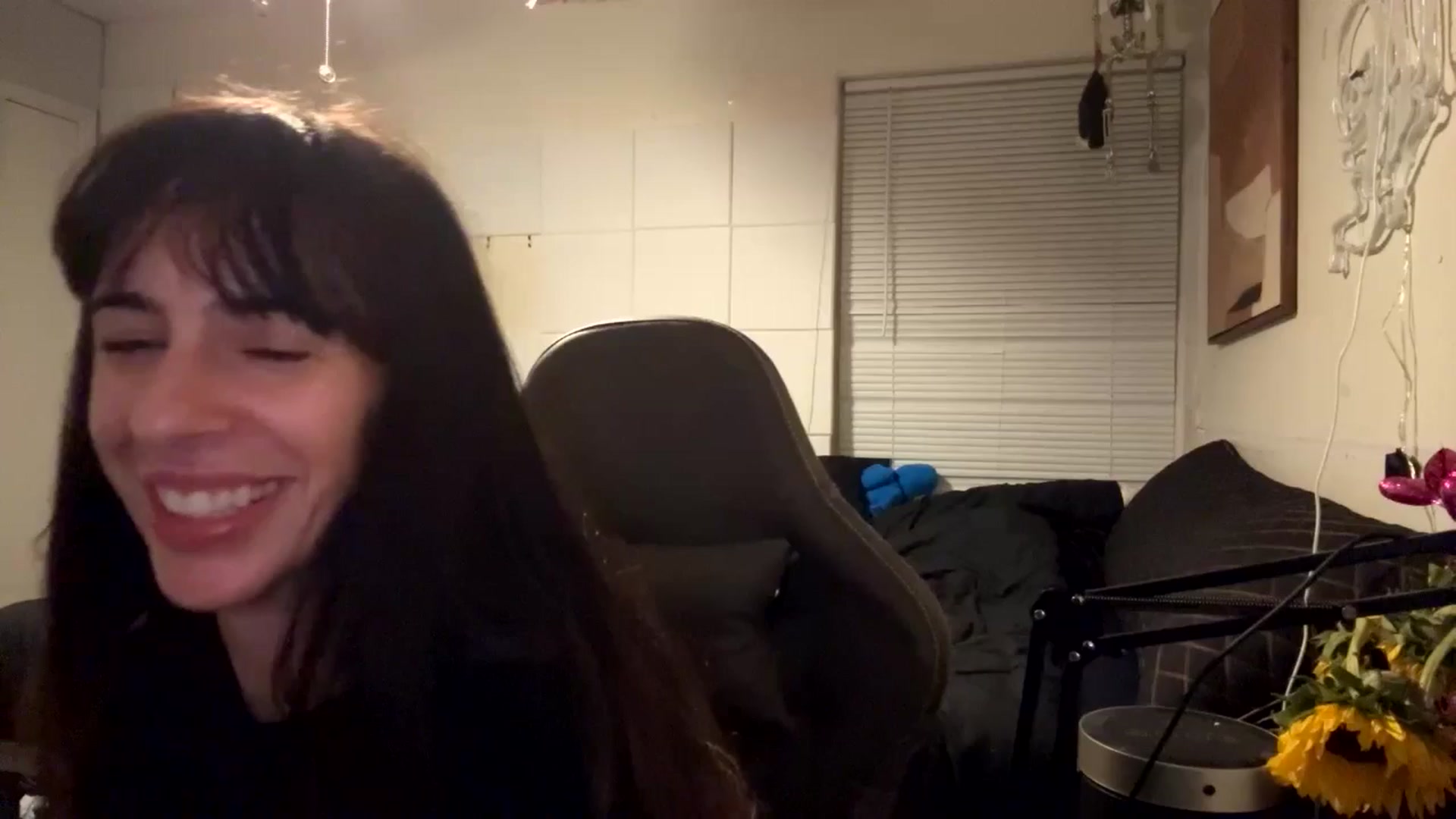 Gallery image thumbnail from Aspen_White's myfreecams stream on, 02/26/2025, 10:21 image 1 of 20