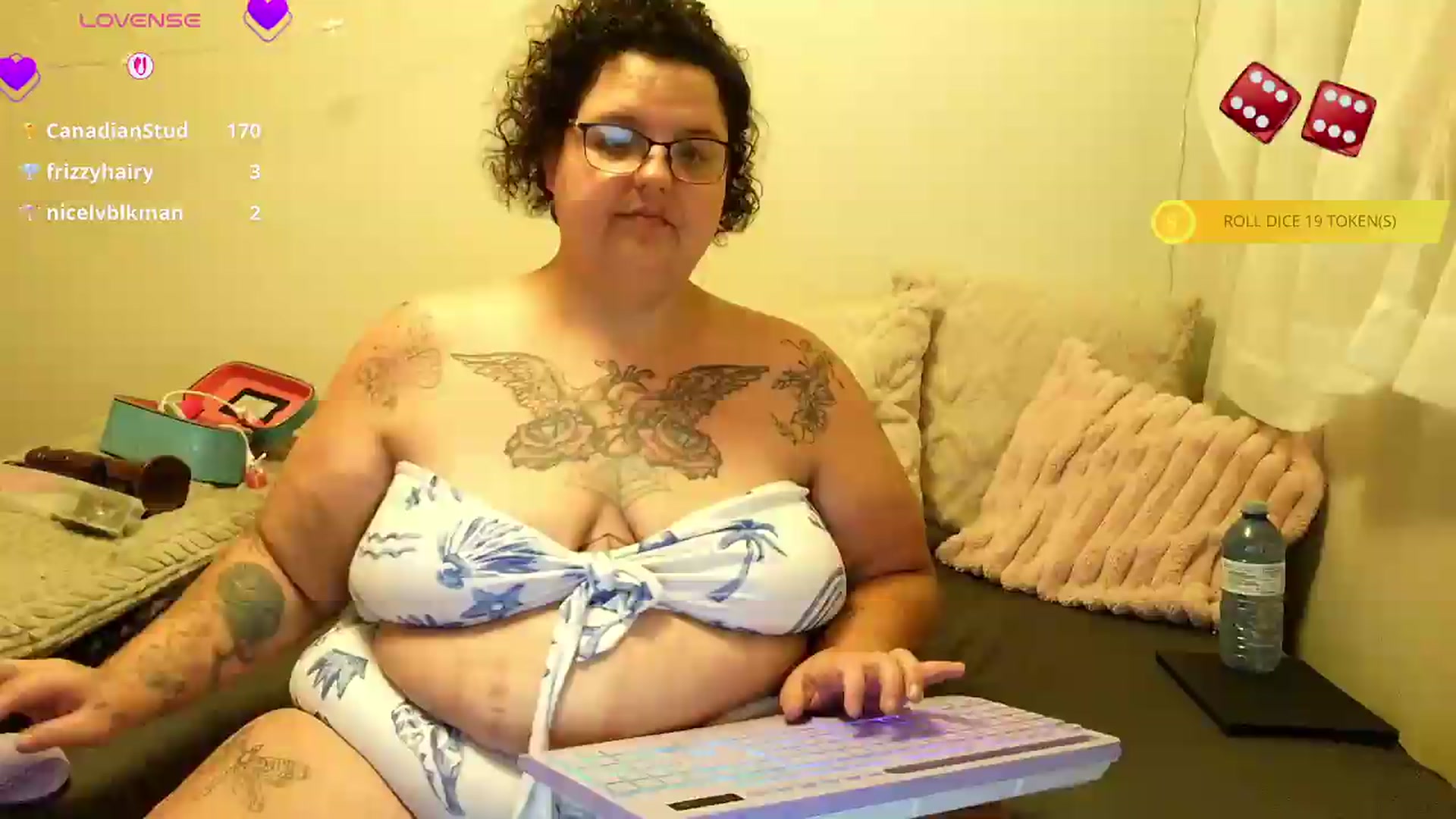 Gallery image thumbnail from Asserole's myfreecams stream on, 07/19/2026, 23:47 image 11 of 20