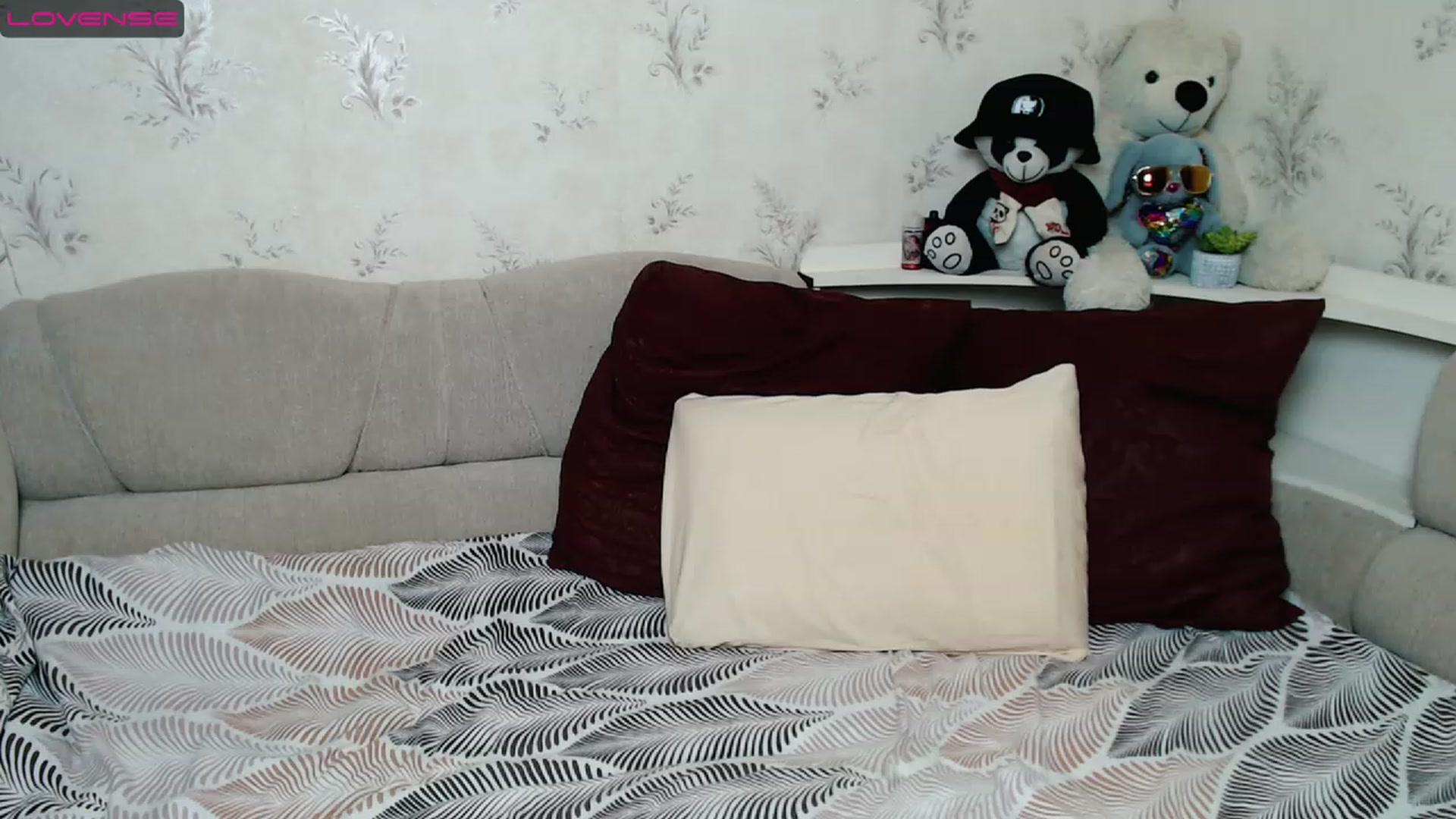 Gallery image thumbnail from Astarte_'s myfreecams stream on, 11/16/2022, 02:48 image 15 of 20