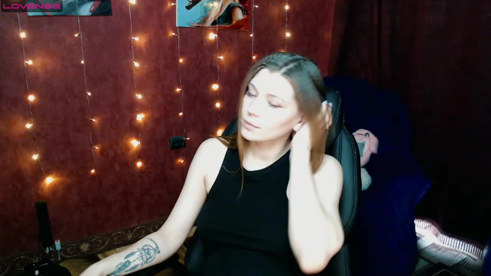 Gallery image thumbnail from Astarte_'s myfreecams stream on, 06/20/2023, 01:53 image 5 of 20