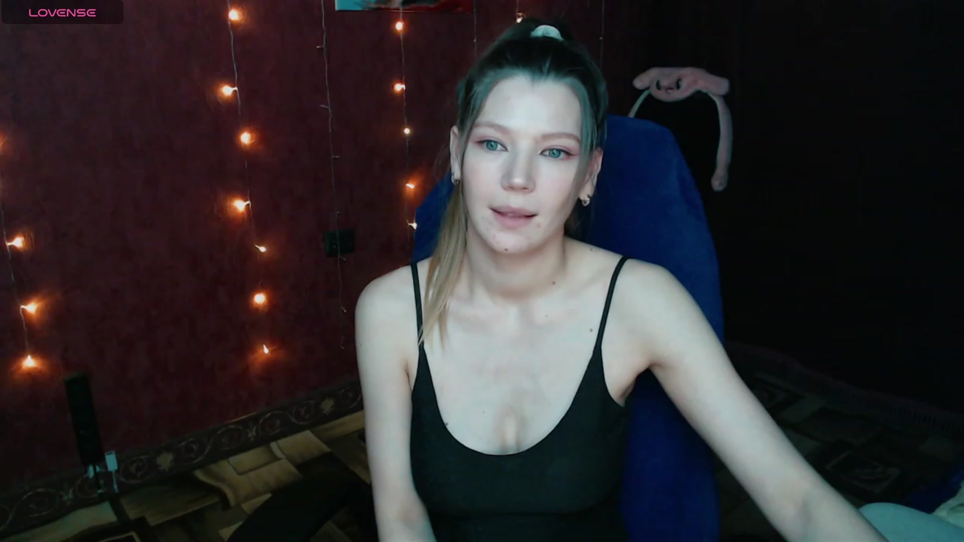 Gallery image thumbnail from Astarte_'s myfreecams stream on, 12/29/2023, 11:58 image 19 of 20