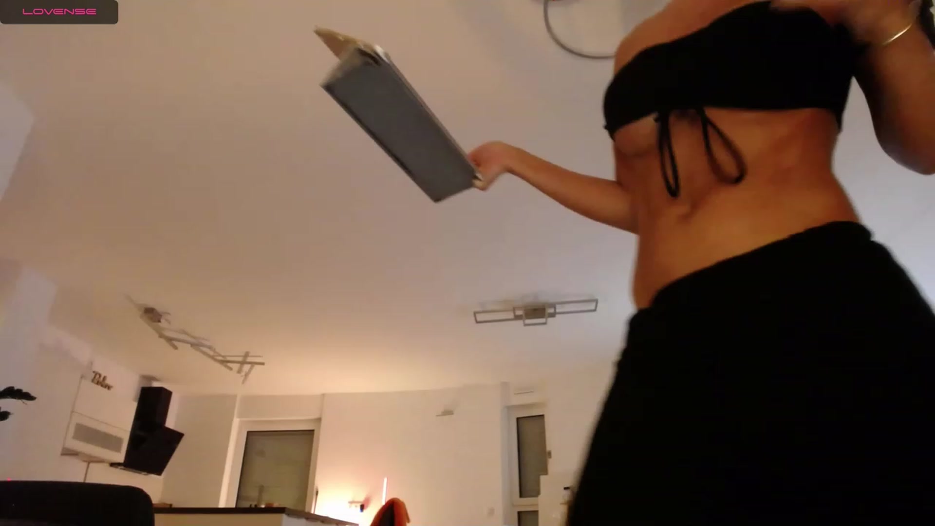 Gallery image thumbnail from AstekAngel's myfreecams stream on, 12/04/2022, 24:15 image 14 of 20
