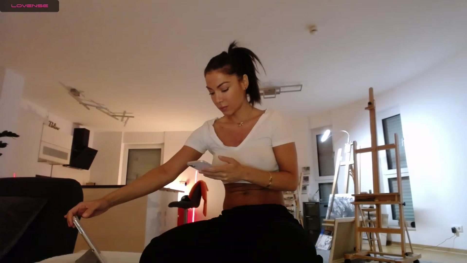 Gallery image thumbnail from AstekAngel's myfreecams stream on, 12/04/2022, 24:15 image 17 of 20