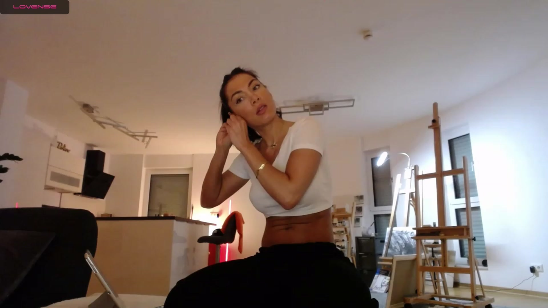 Gallery image thumbnail from AstekAngel's myfreecams stream on, 12/04/2022, 24:15 image 18 of 20