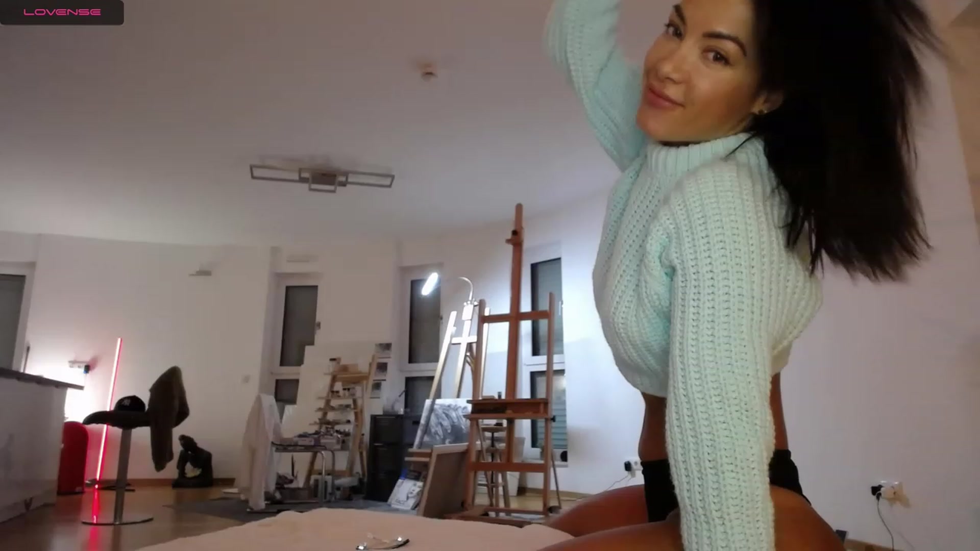 Gallery image thumbnail from AstekAngel's myfreecams stream on, 12/05/2022, 01:01 image 10 of 20