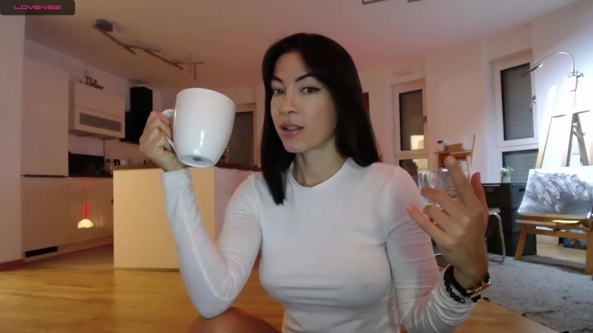 Gallery image thumbnail from AstekAngel's myfreecams stream on, 12/14/2022, 23:06 image 6 of 20