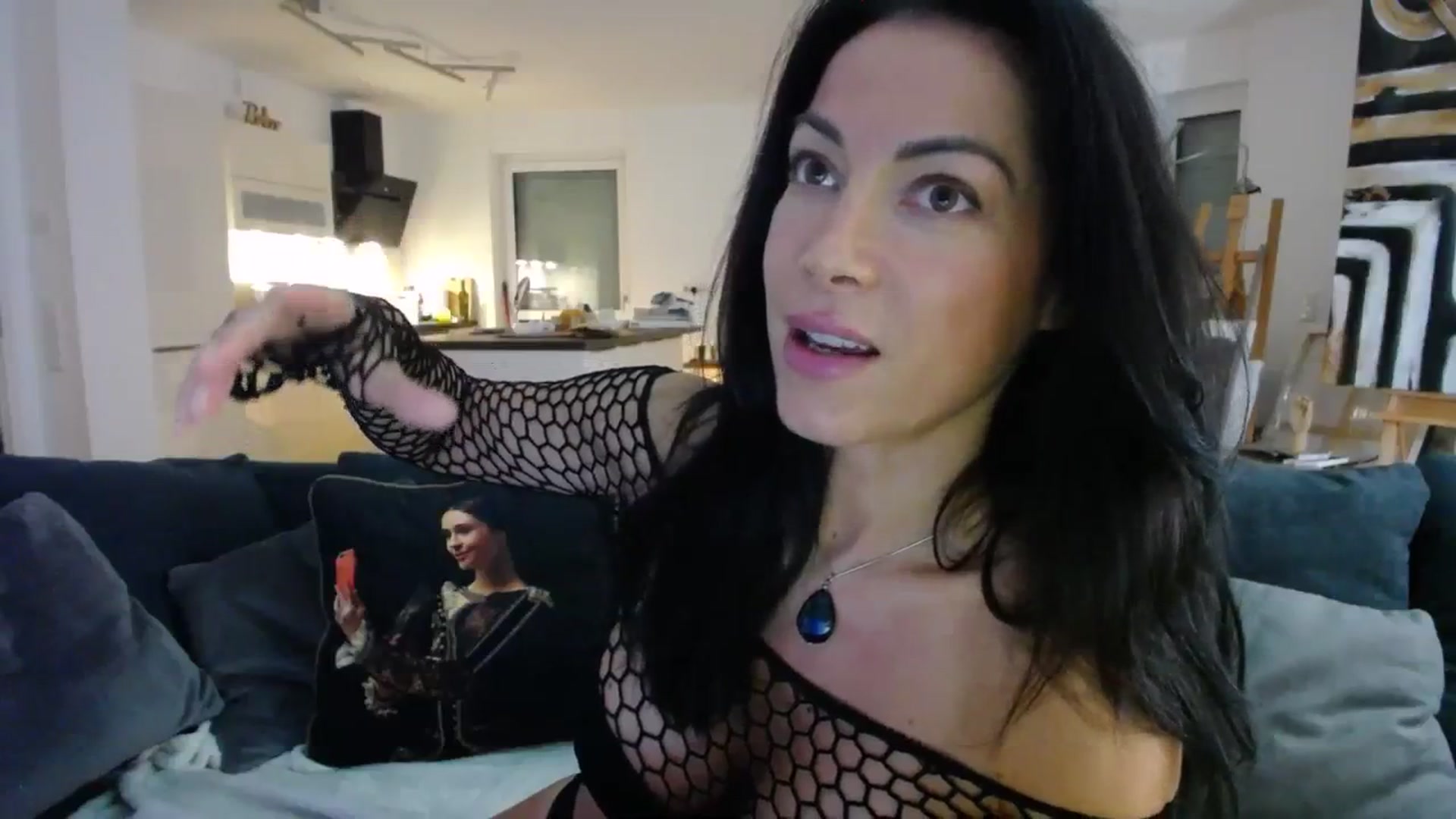 Gallery image thumbnail from AstekAngel's myfreecams stream on, 11/08/2023, 24:03 image 12 of 20