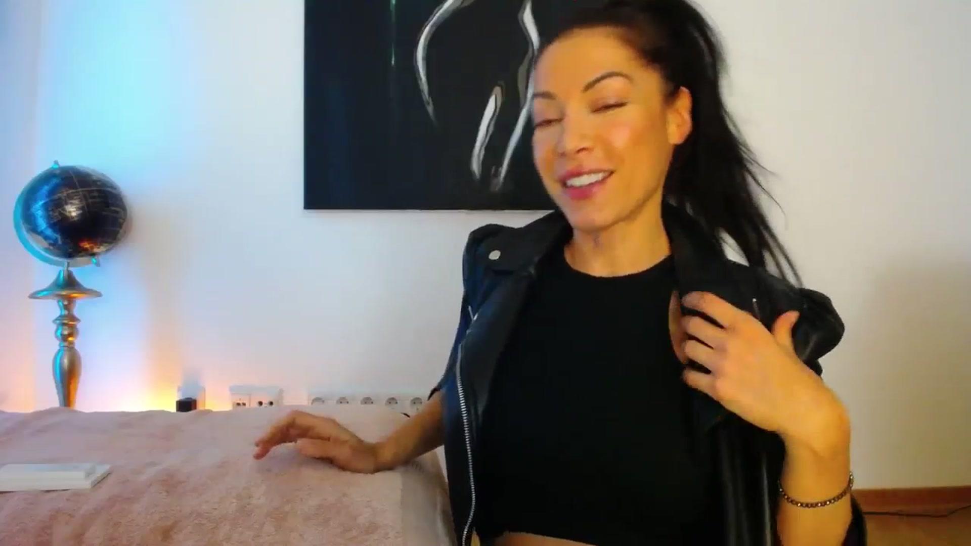 Gallery image thumbnail from AstekAngel's myfreecams stream on, 11/14/2023, 24:03 image 6 of 20