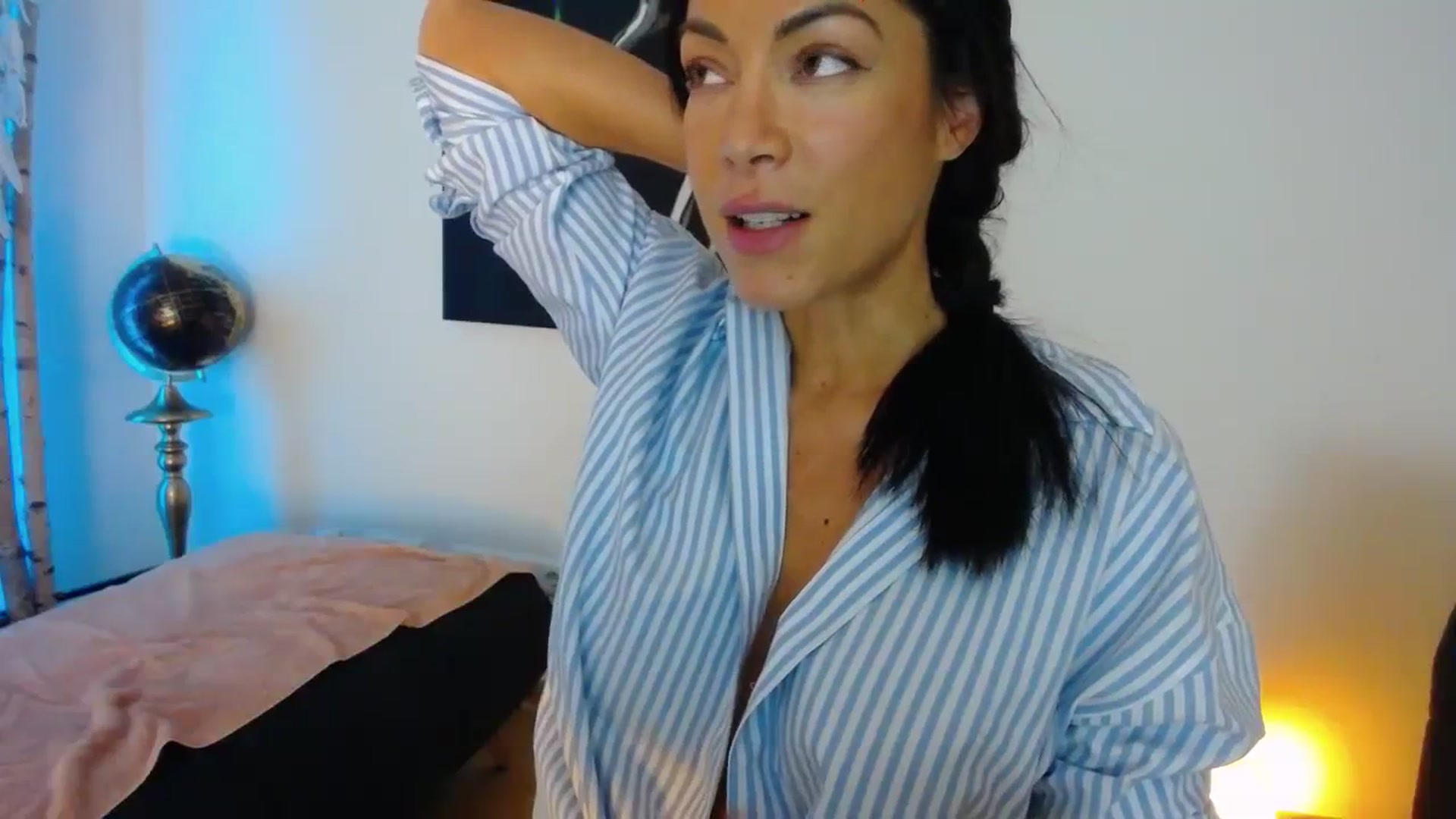 Gallery image thumbnail from AstekAngel's myfreecams stream on, 11/14/2023, 23:59 image 17 of 20