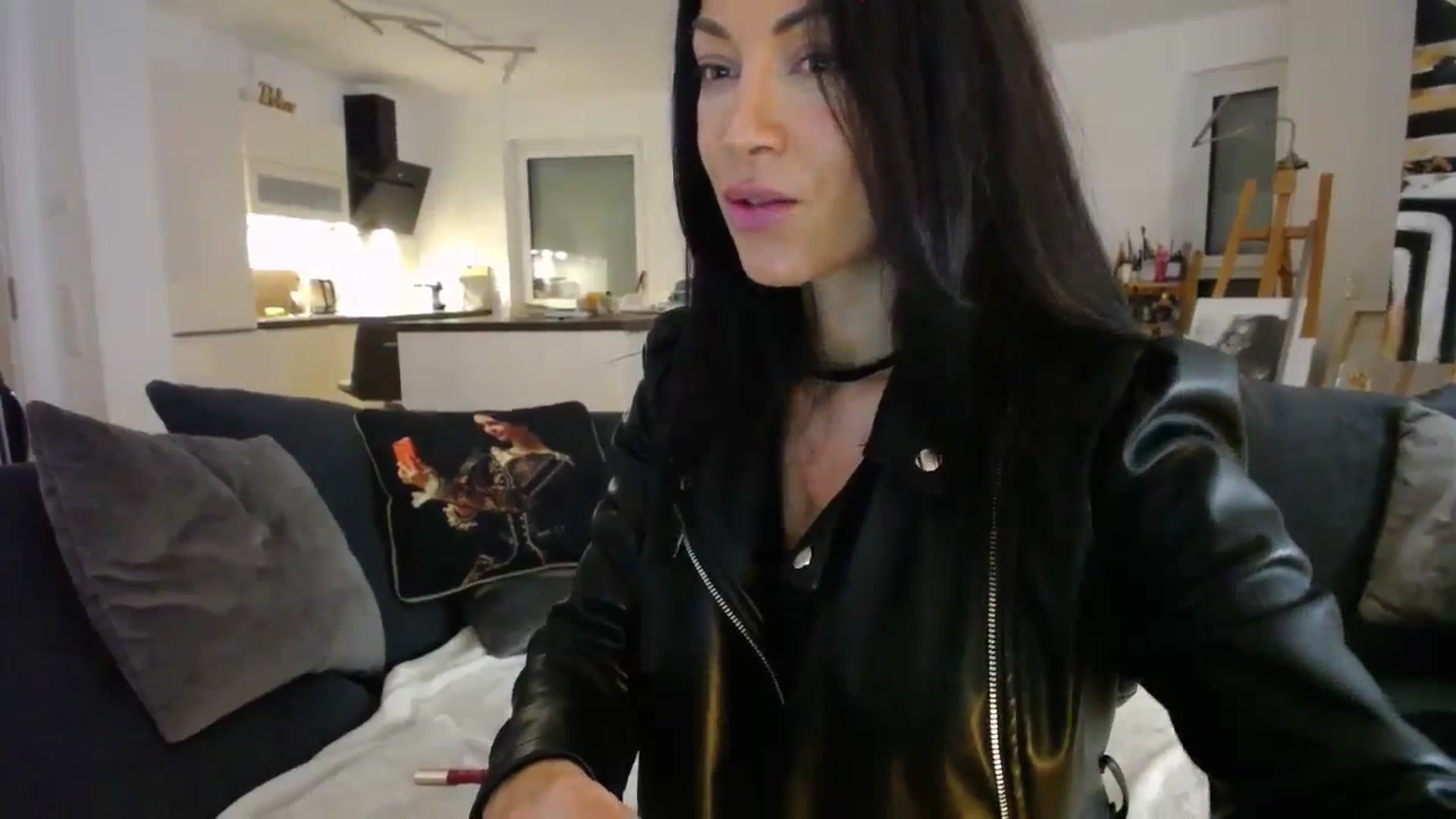 Gallery image thumbnail from AstekAngel's myfreecams stream on, 11/15/2023, 02:11 image 8 of 20