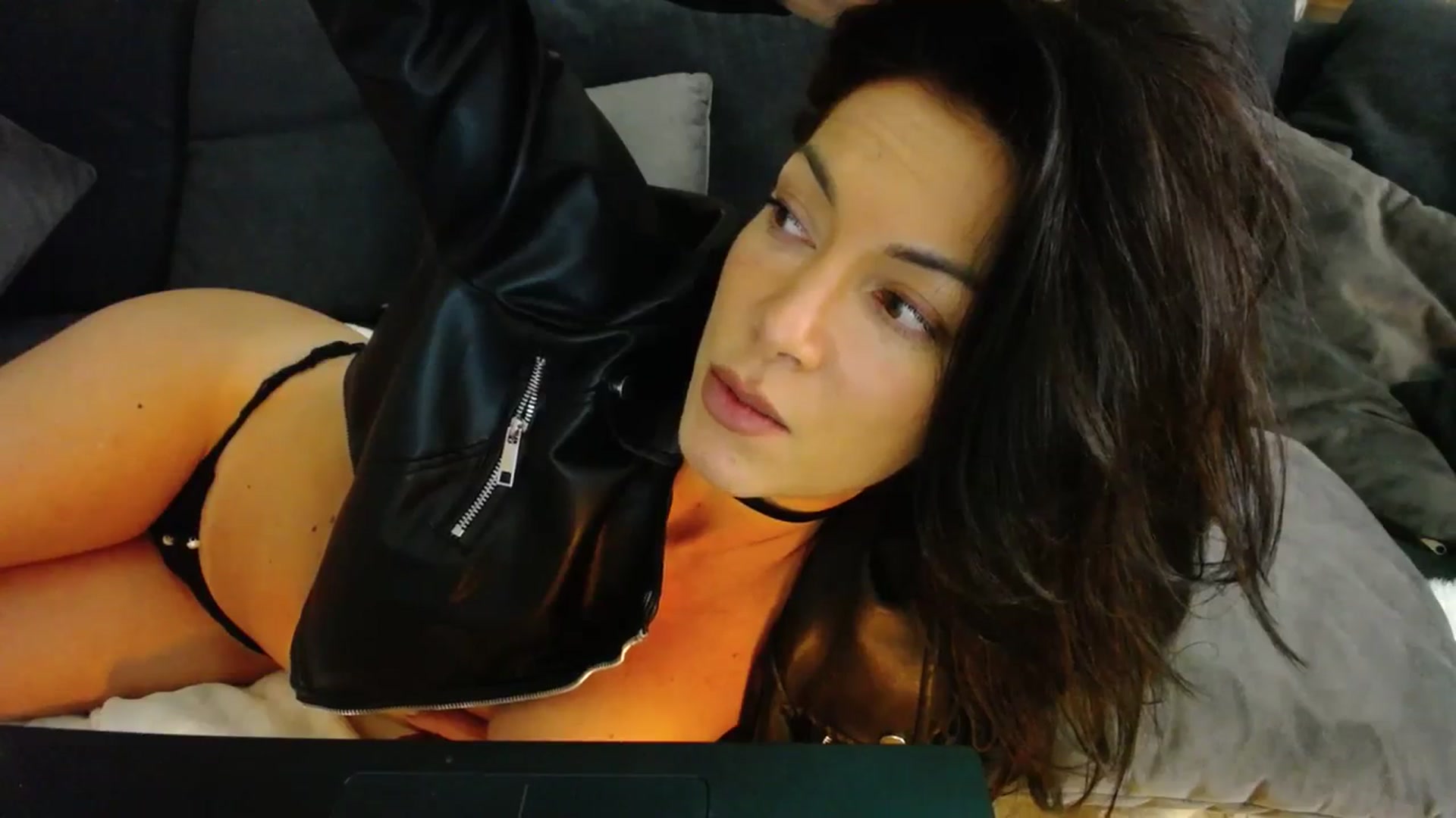 Gallery image thumbnail from AstekAngel's myfreecams stream on, 11/30/2023, 06:01 image 17 of 20