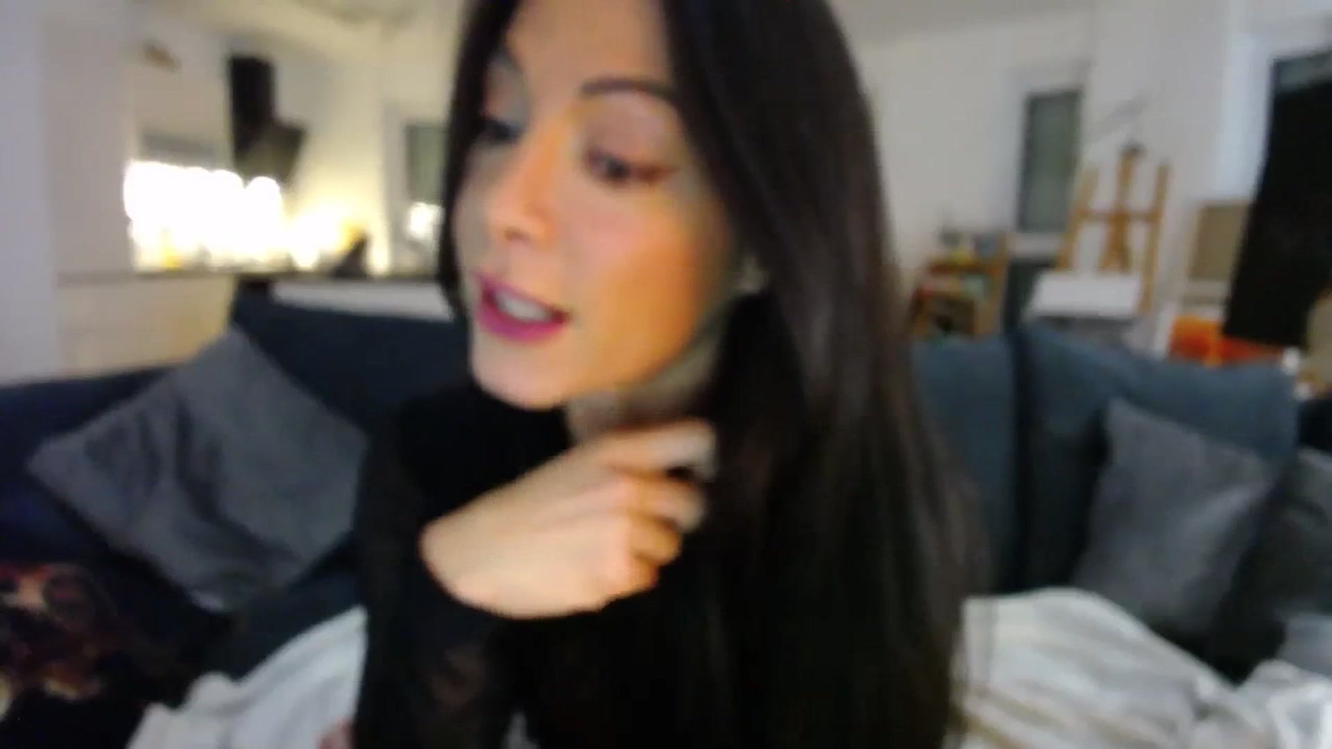 Gallery image thumbnail from AstekAngel's myfreecams stream on, 12/04/2023, 24:28 image 12 of 20