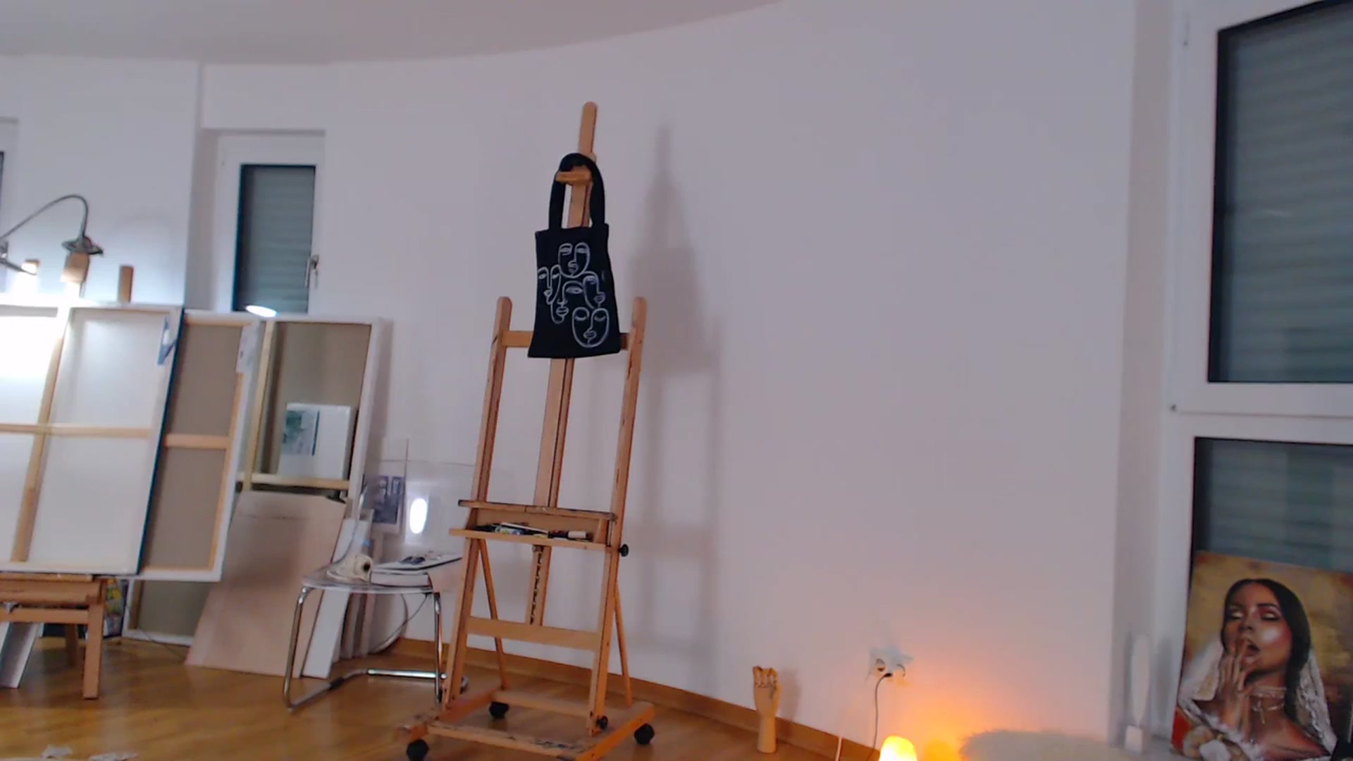 Gallery image thumbnail from AstekAngel's myfreecams stream on, 04/15/2024, 01:03 image 6 of 20