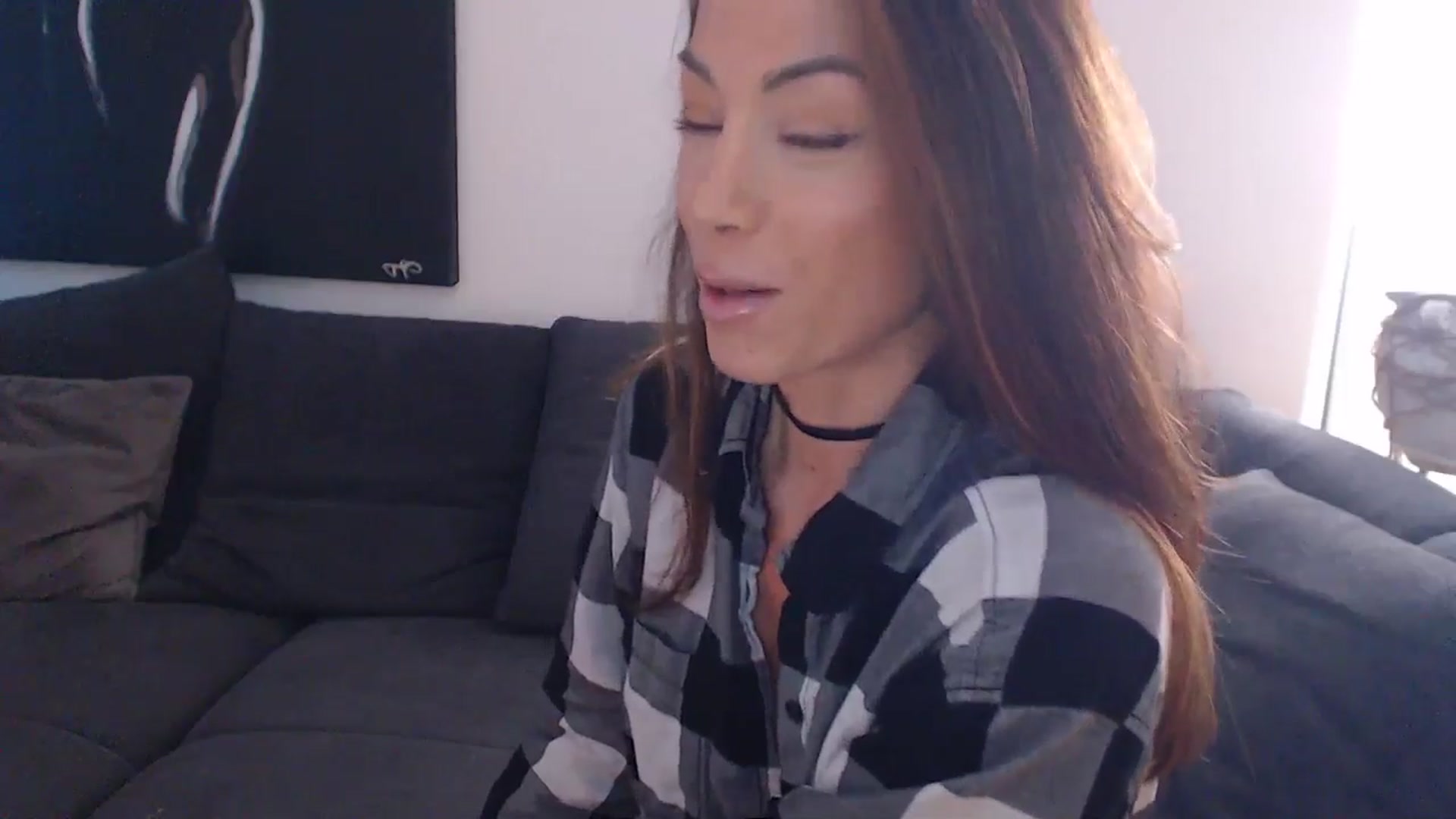 Gallery image thumbnail from AstekAngel's myfreecams stream on, 04/25/2024, 24:59 image 18 of 20