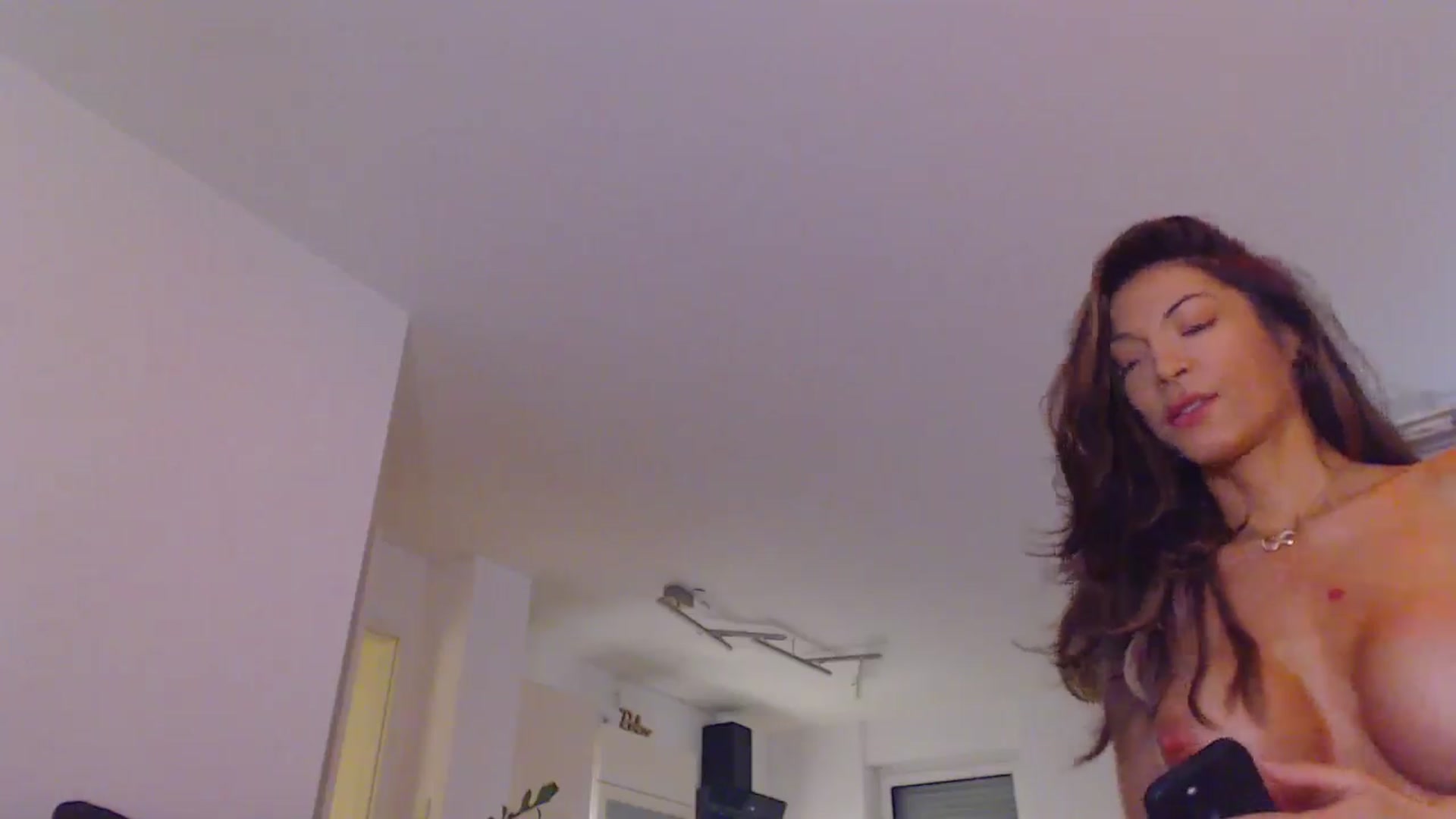 Gallery image thumbnail from AstekAngel's myfreecams stream on, 09/15/2024, 01:35 image 3 of 20