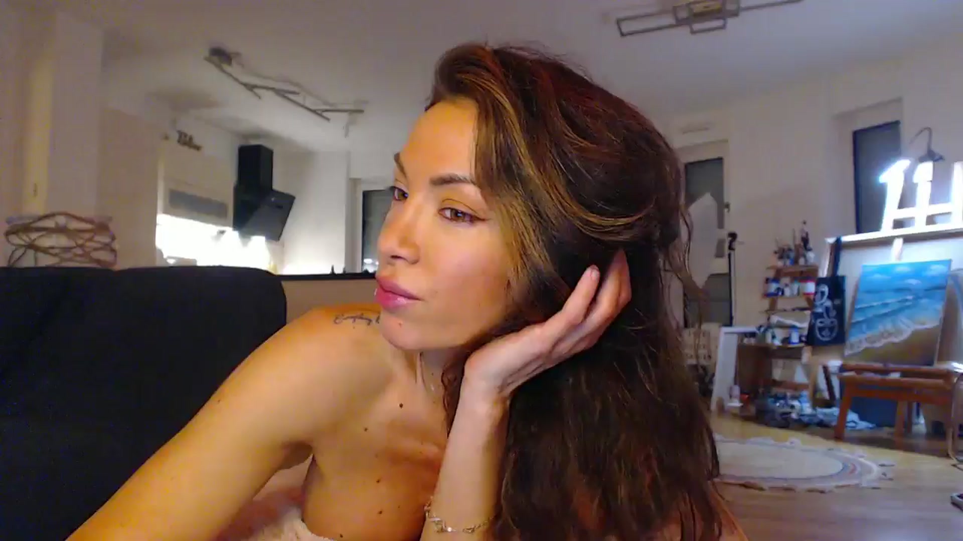 Gallery image thumbnail from AstekAngel's myfreecams stream on, 10/21/2024, 03:28 image 16 of 20