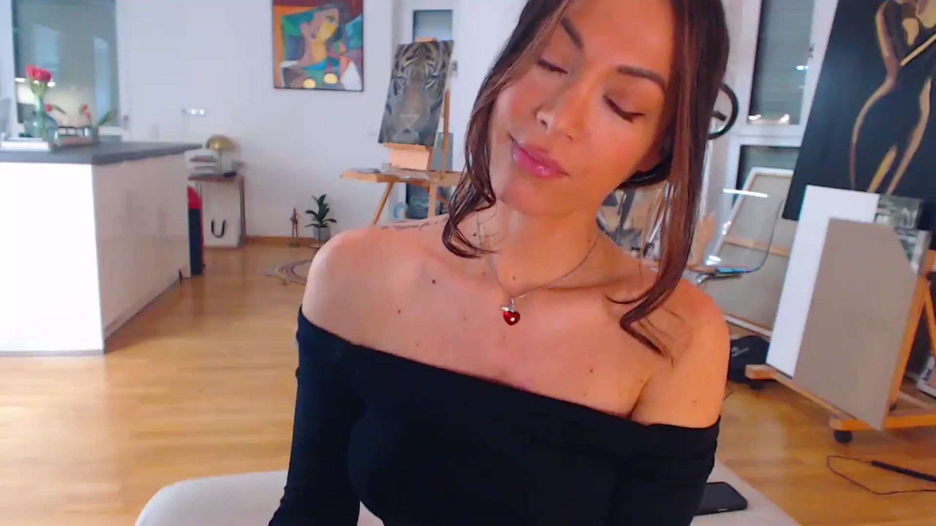 Gallery image thumbnail from AstekAngel's myfreecams stream on, 01/31/2025, 01:49 image 15 of 20