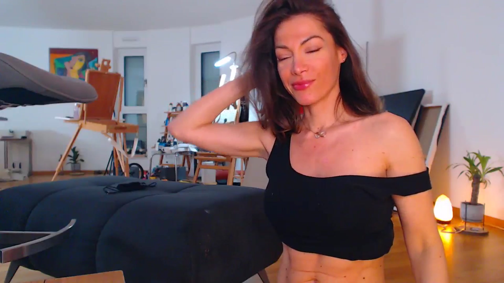 Gallery image thumbnail from AstekAngel's myfreecams stream on, 03/16/2025, 03:33 image 17 of 20