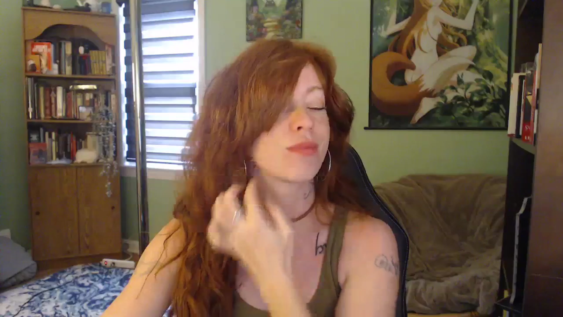 Gallery image thumbnail from AstraeaSiren's myfreecams stream on, 09/20/2023, 19:37 image 15 of 20