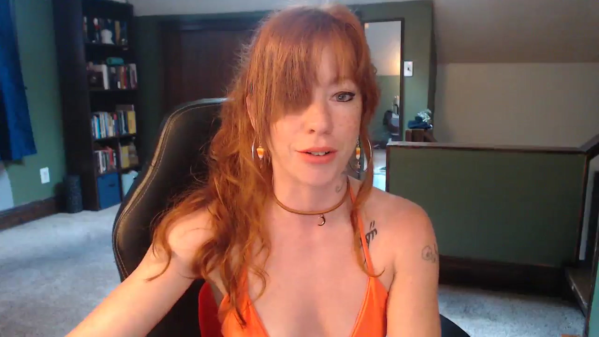 Gallery image thumbnail from AstraeaSiren's myfreecams stream on, 10/31/2023, 19:56 image 15 of 20