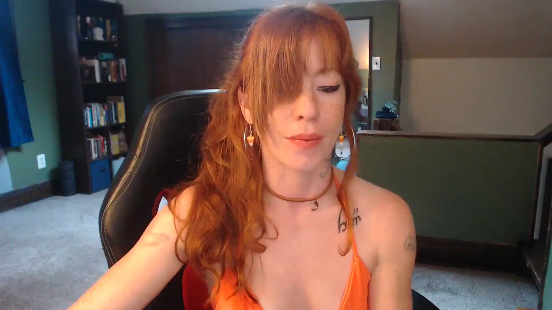 Gallery image thumbnail from AstraeaSiren's myfreecams stream on, 10/31/2023, 19:56 image 17 of 20