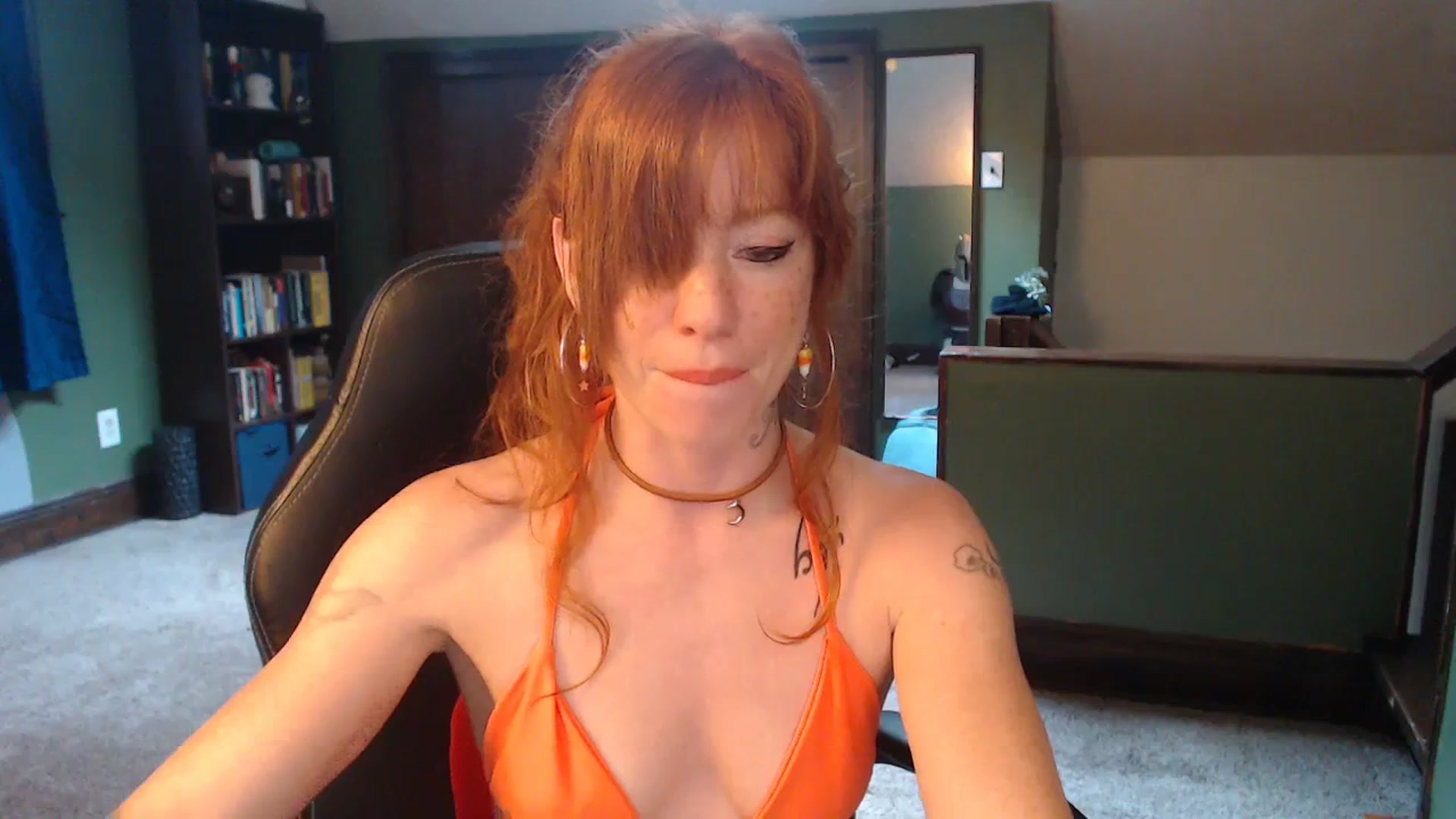 Gallery image thumbnail from AstraeaSiren's myfreecams stream on, 10/31/2023, 19:56 image 7 of 20