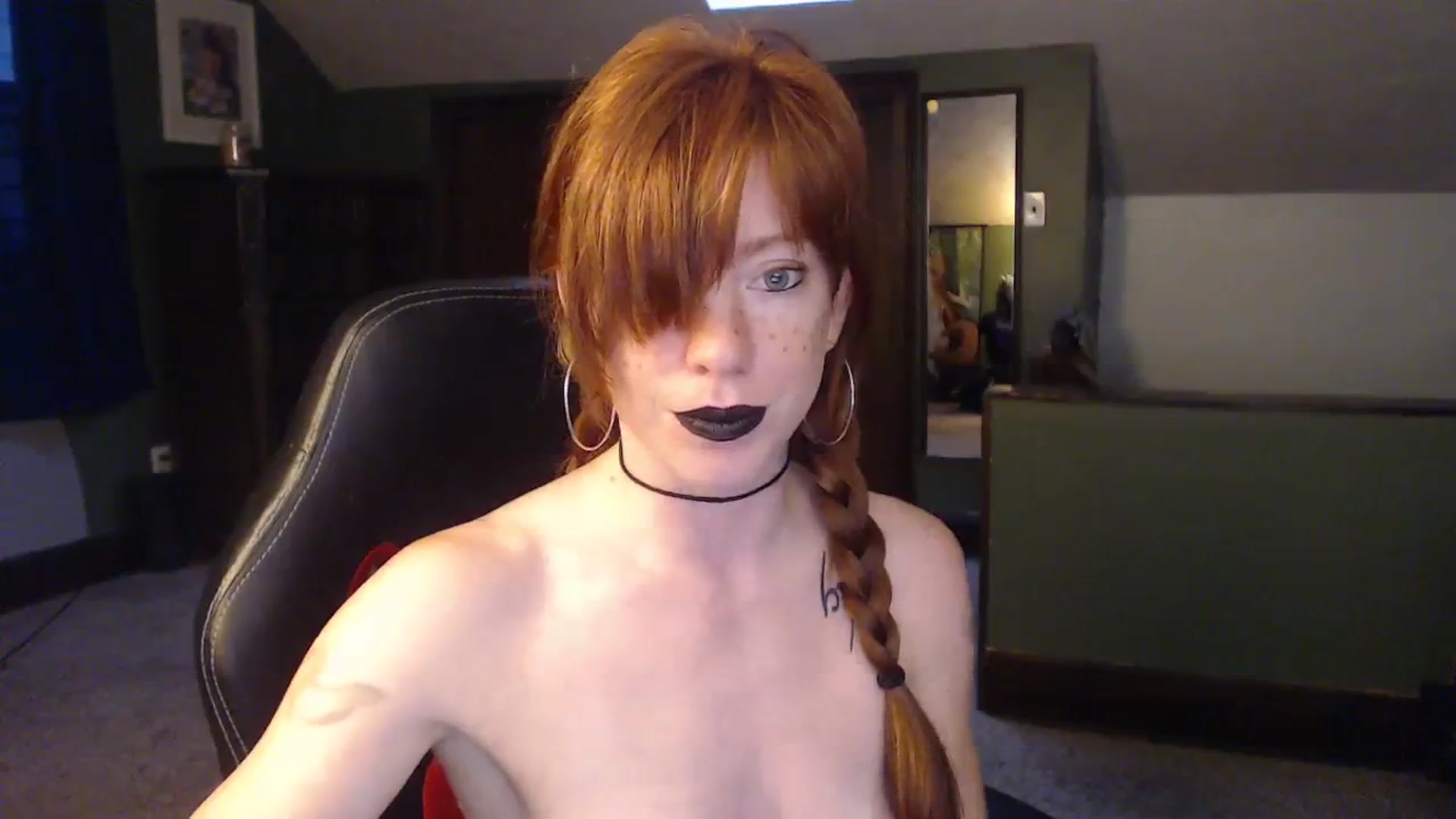 Gallery image thumbnail from AstraeaSiren's myfreecams stream on, 11/17/2023, 19:50 image 4 of 20